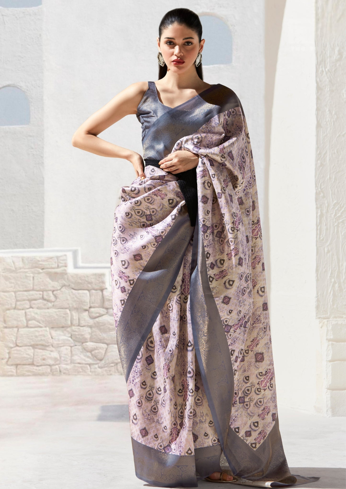 Rusty Pink Saree With Printed Zari Border