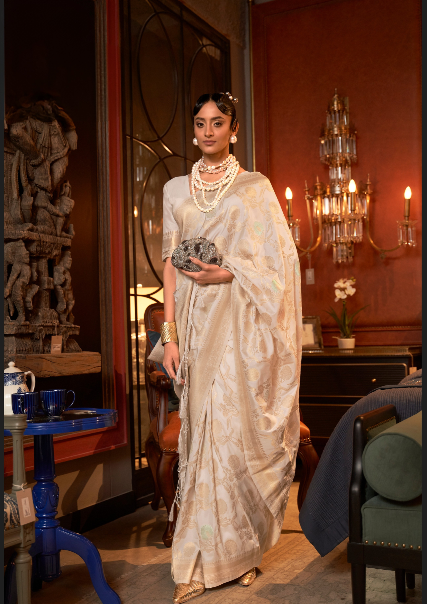 White handloom weaving sarees