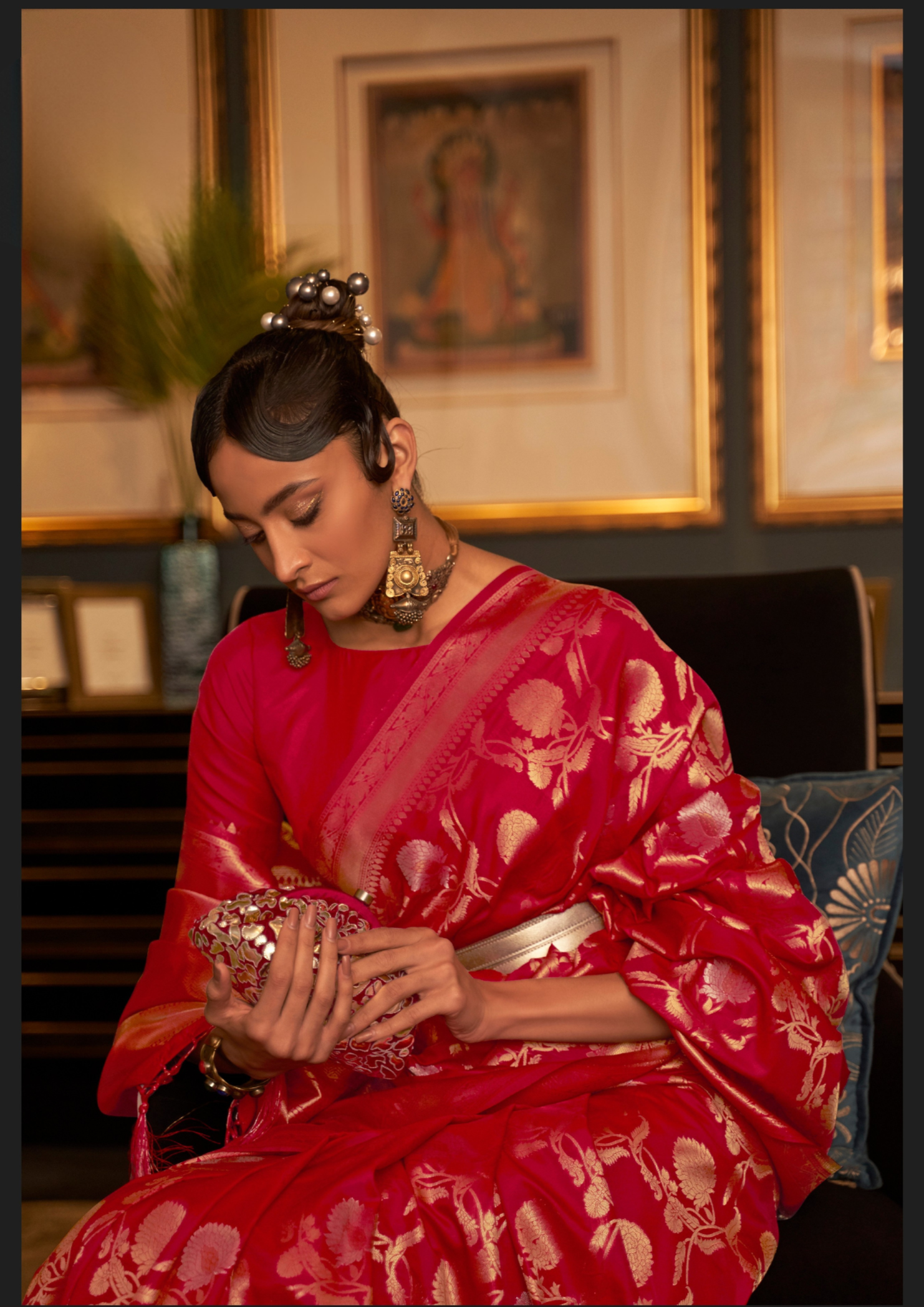 Red handloom weaving sarees