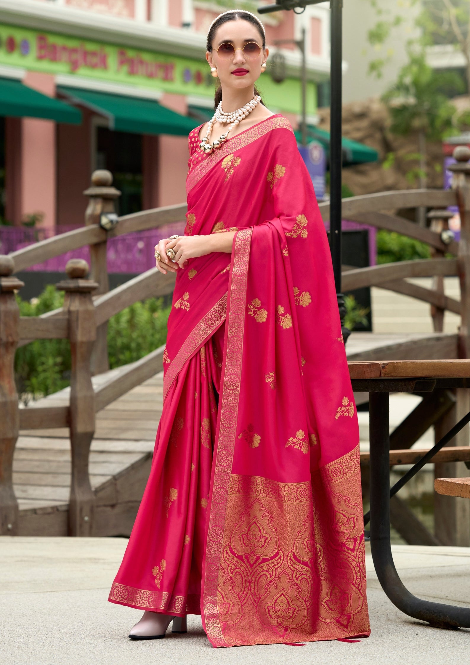 PURE SATTIN HANDWOVEN HOT PINK SAAREE WITH ZARI WEAVING