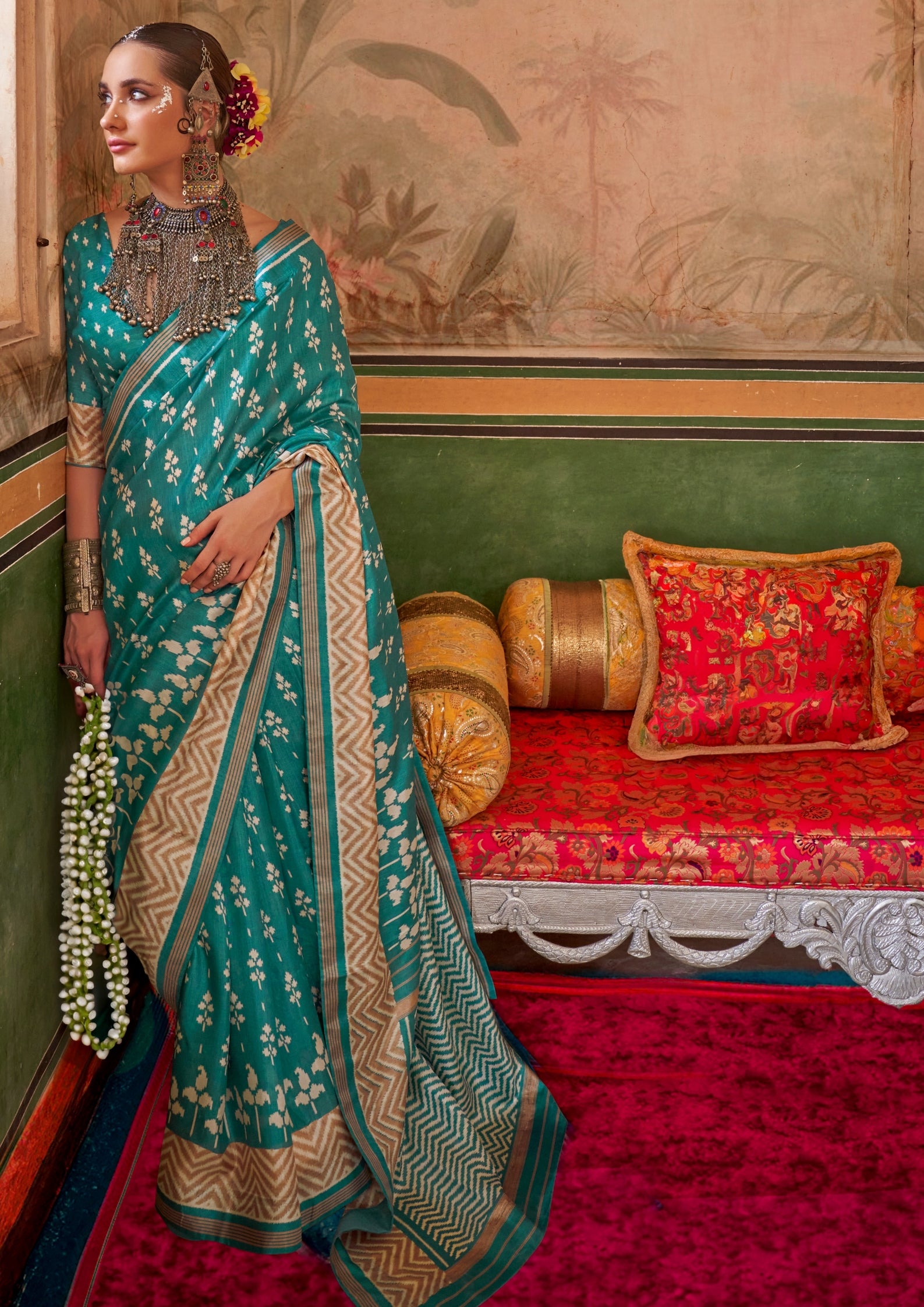 TEAL SILK TRADITIONAL CLASSIC DESIGN WITH AQUA FINISH