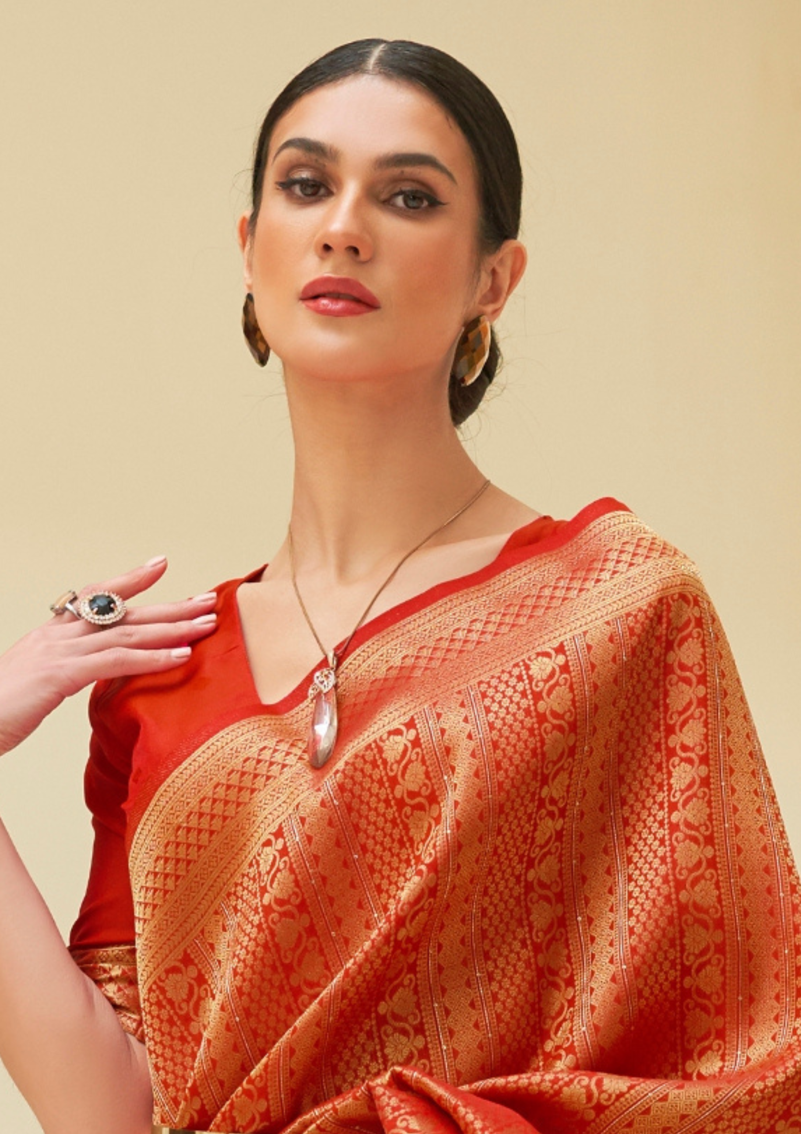 Kanjivaram Orange Sequins Handloom Weaving Saree
