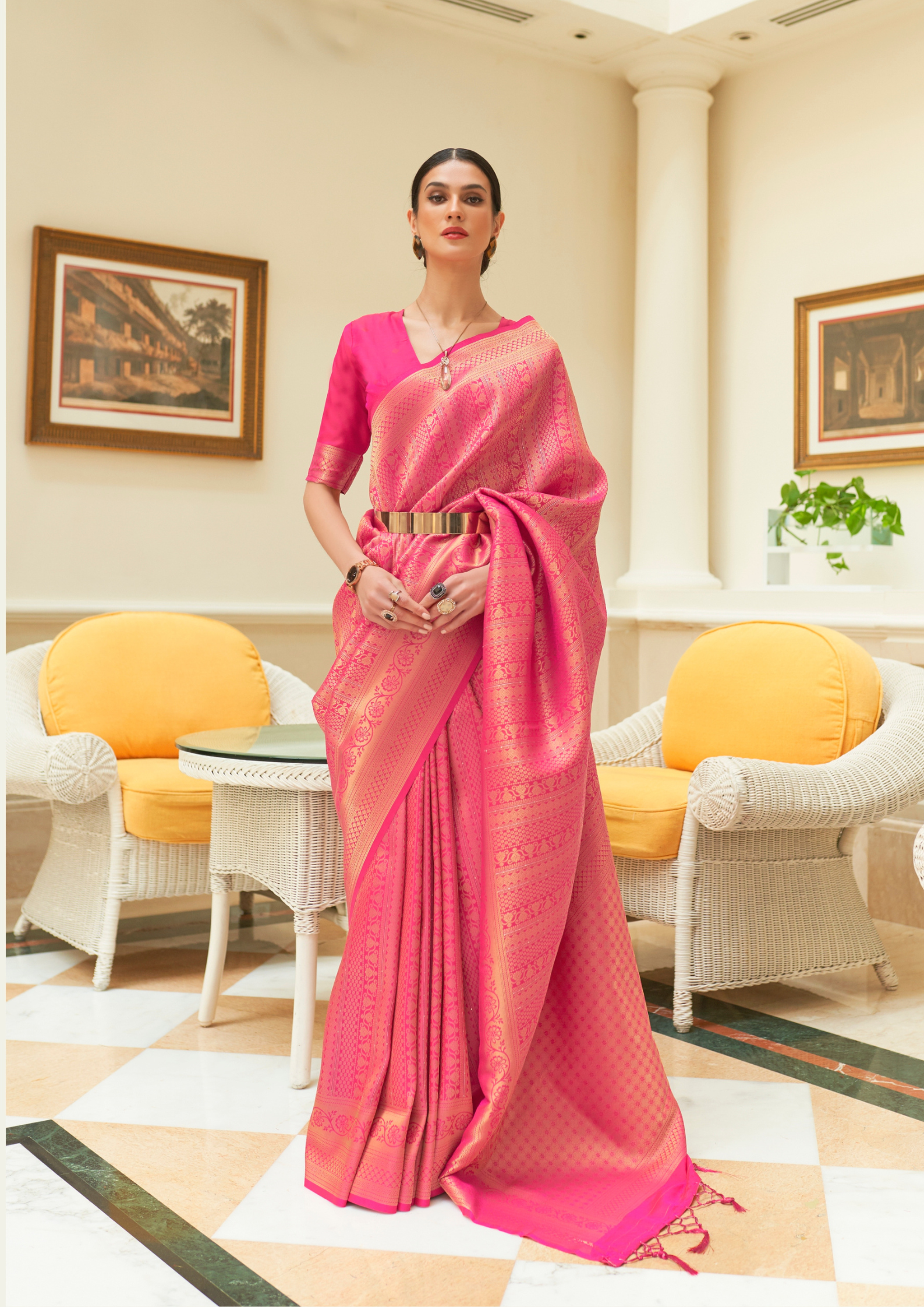 Kanjivaram Pink Sequins Handloom Weaving Saree