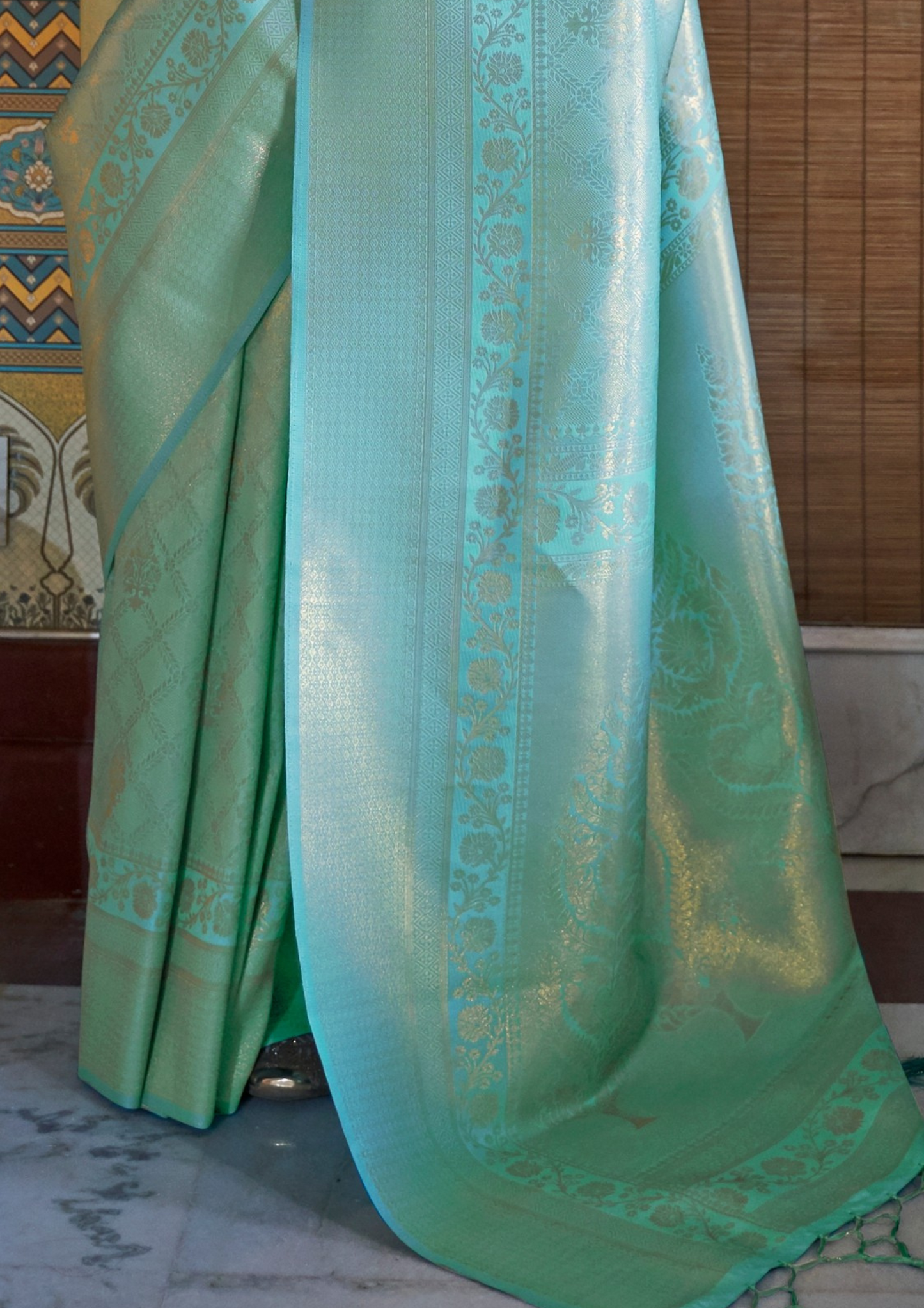 Kanjivaram Green Handloom Weaving Silk Saree
