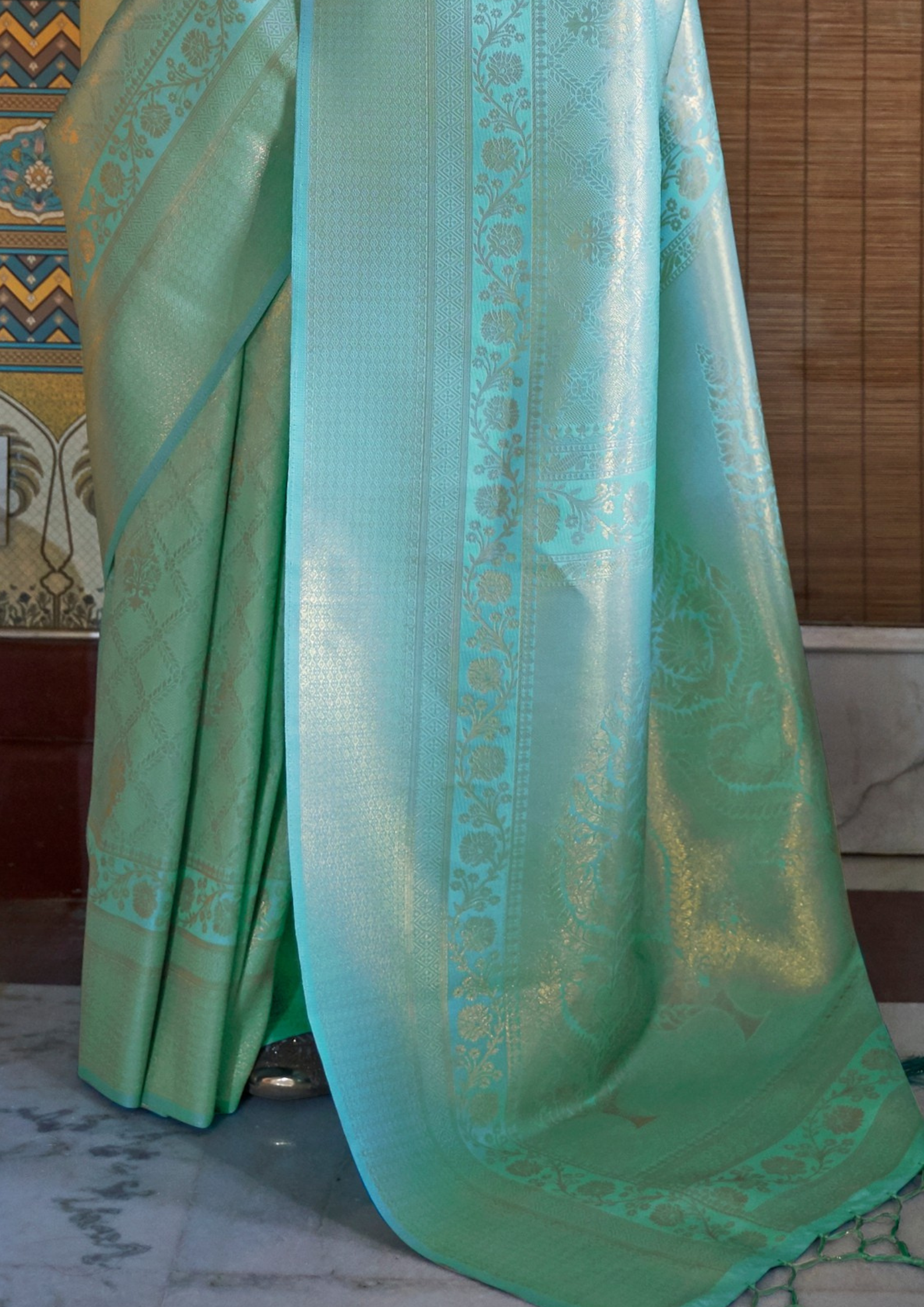 Kanjivaram Green Handloom Weaving Silk Saree