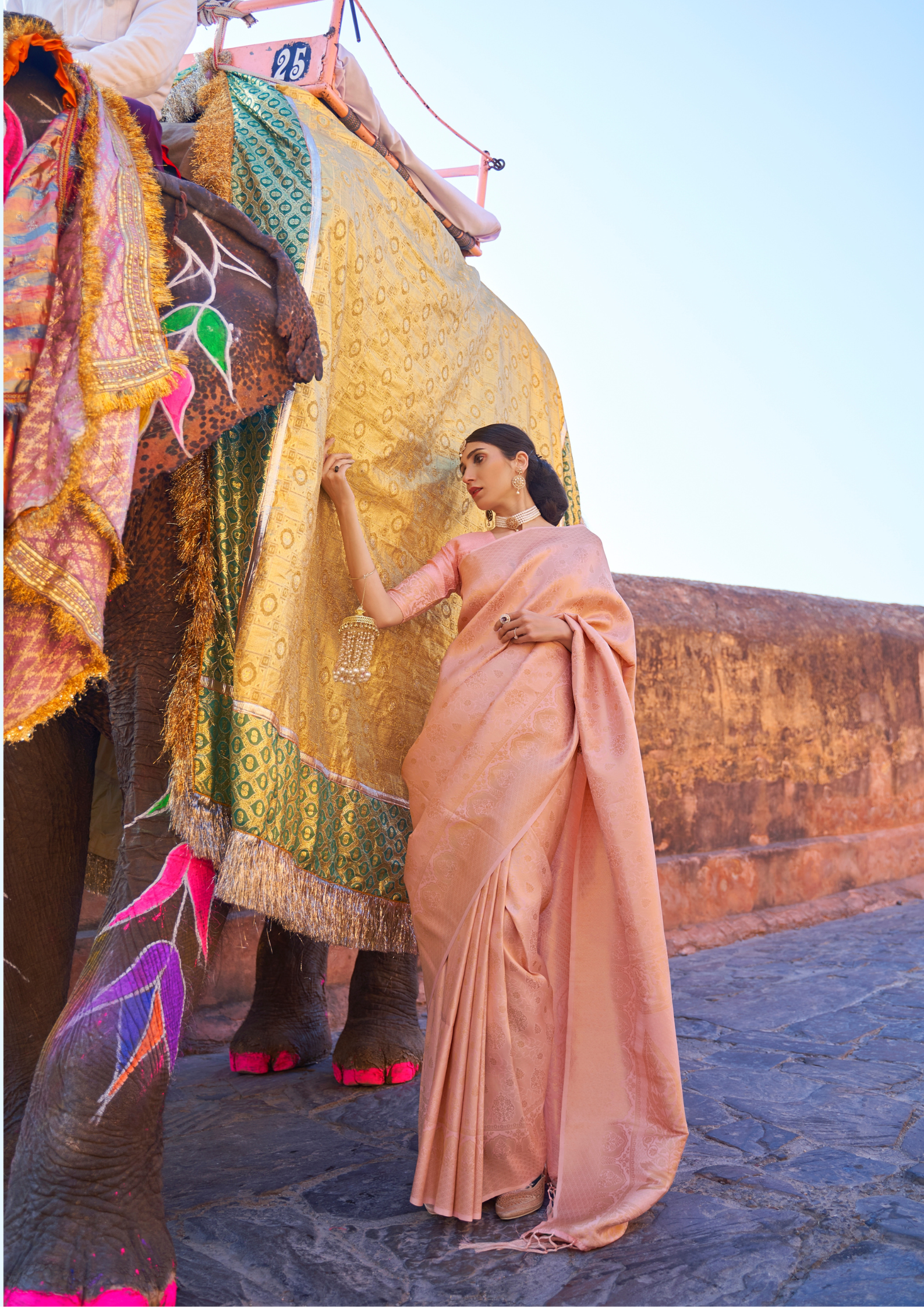 Kanjivaram PEACH PINK HANDLOOM WEAVING SILK SAREES