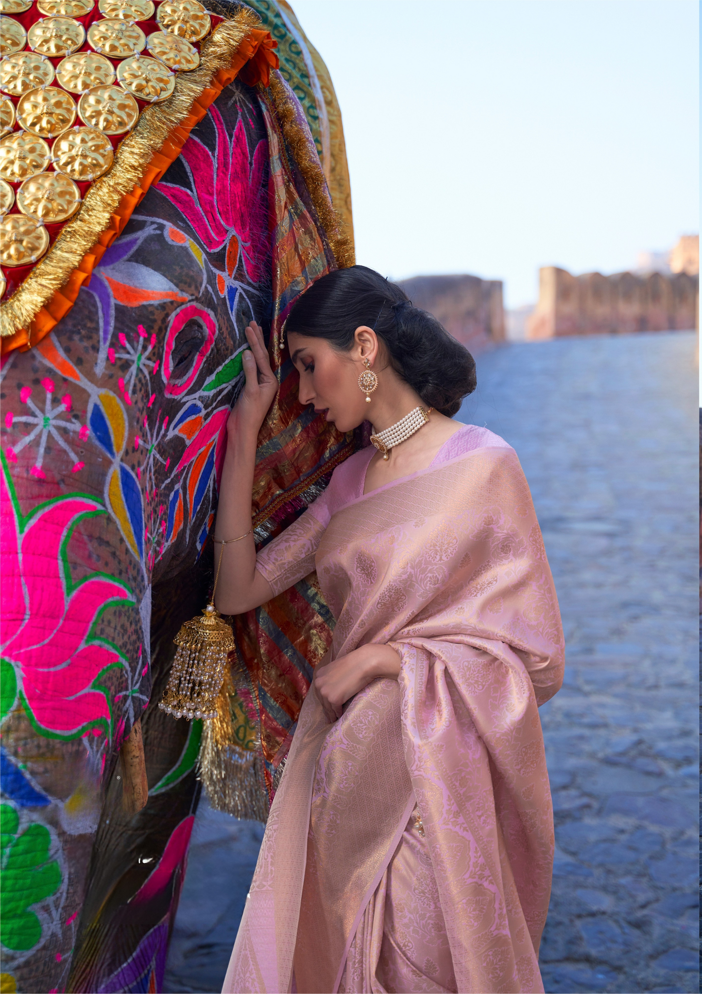 Kanjivaram PEACH CREAM HANDLOOM WEAVING SILK SAREES