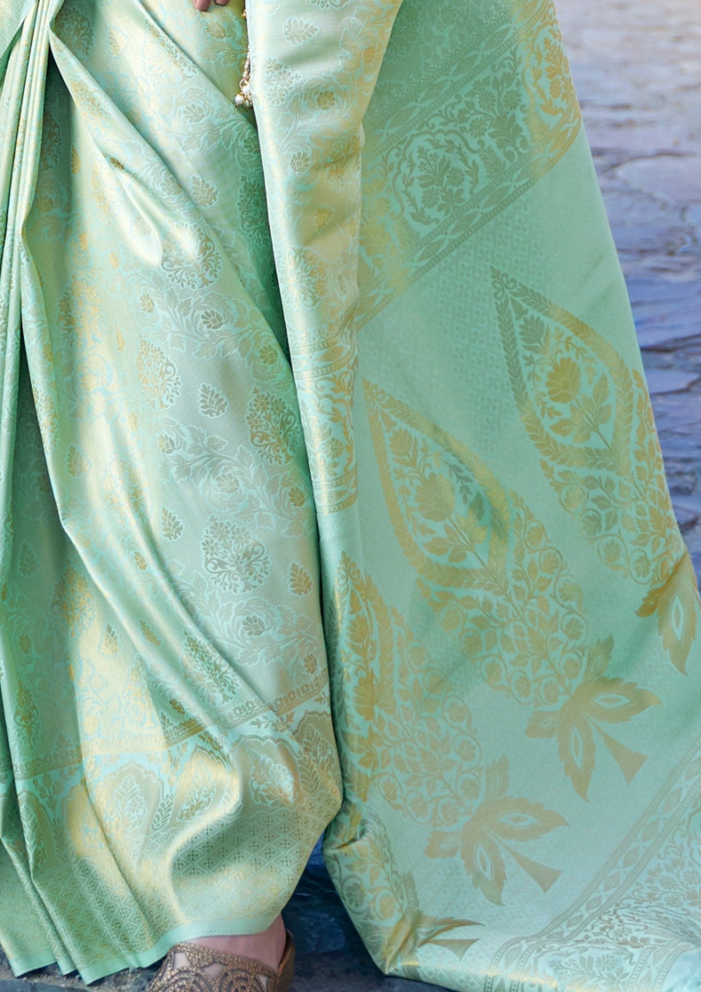 Kanjivaram MINT GREEN HANDLOOM WEAVING SILK SAREES