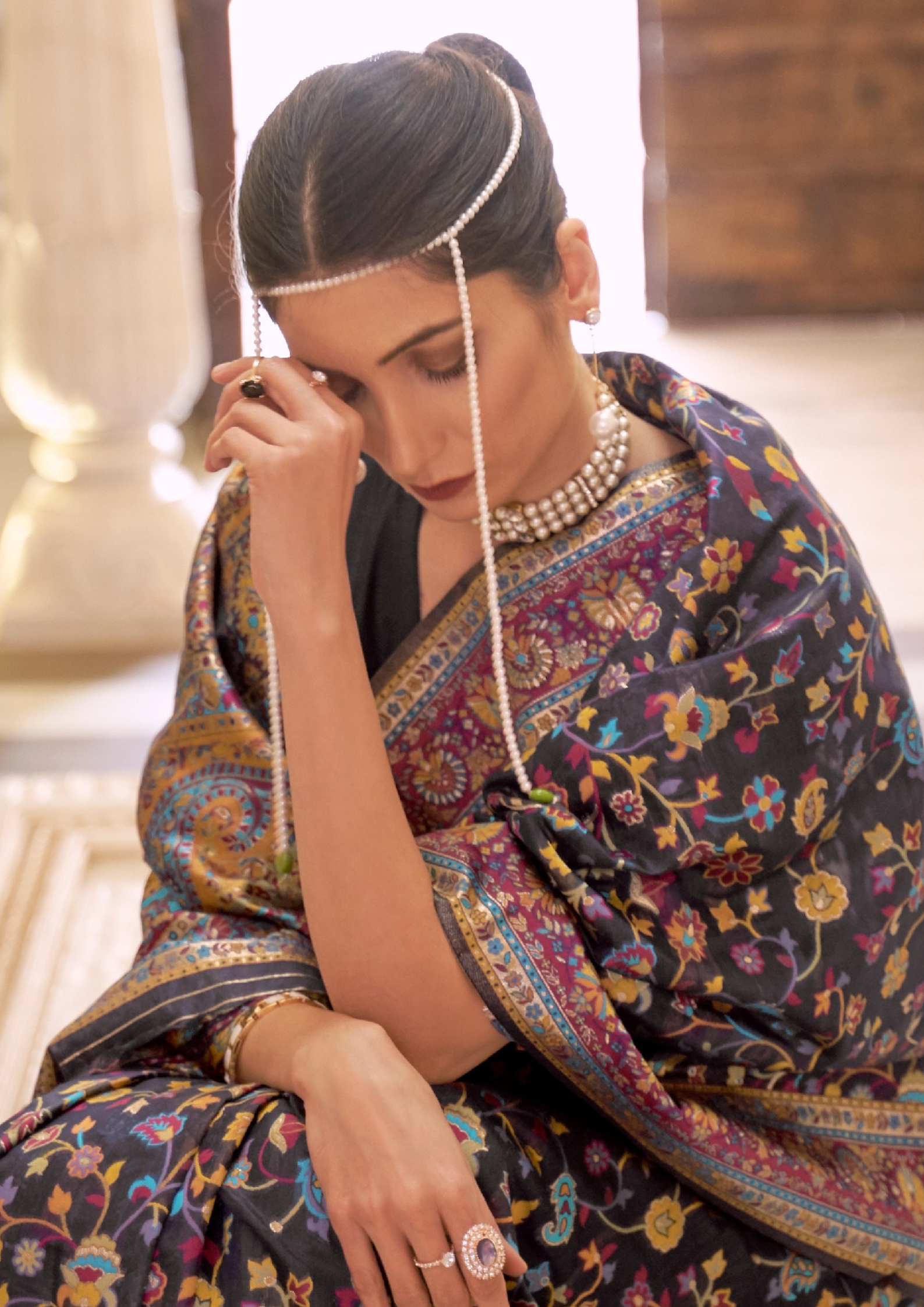 BLACK KASHMIRI MODAL HANDLOOM WEAVING SILK SAREES