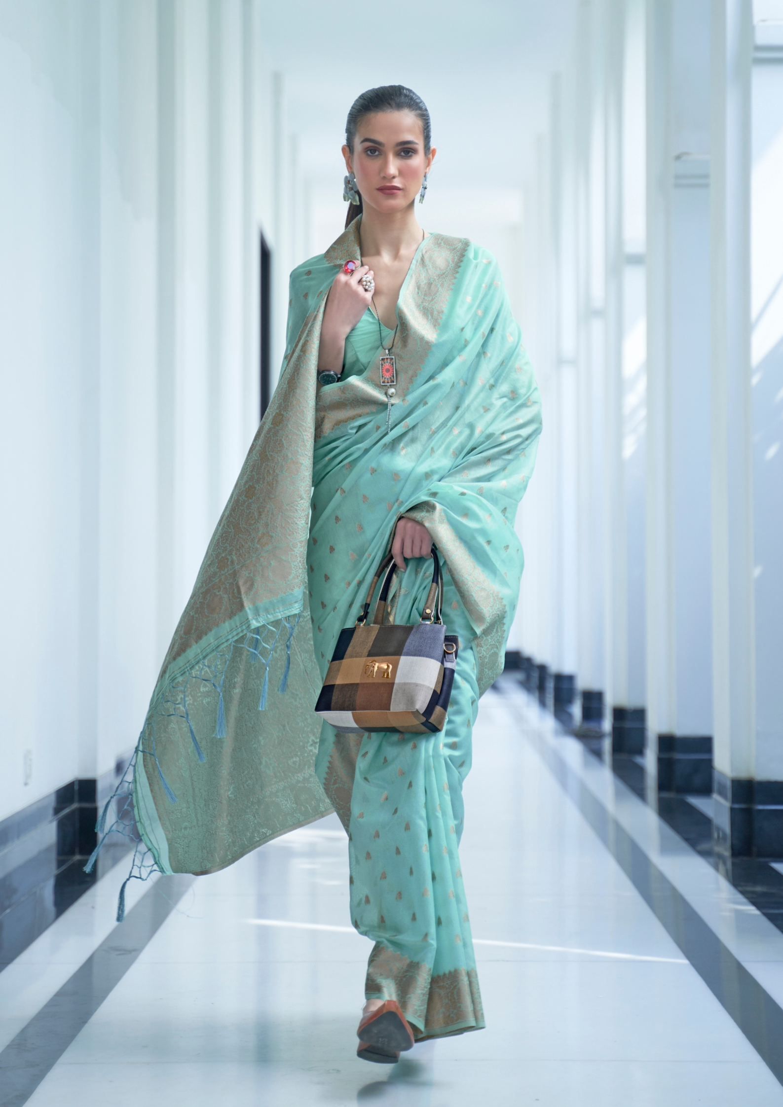 Kanjivaram PASTEL MINT GREEN MODAL MUKAISH HANDLOOM