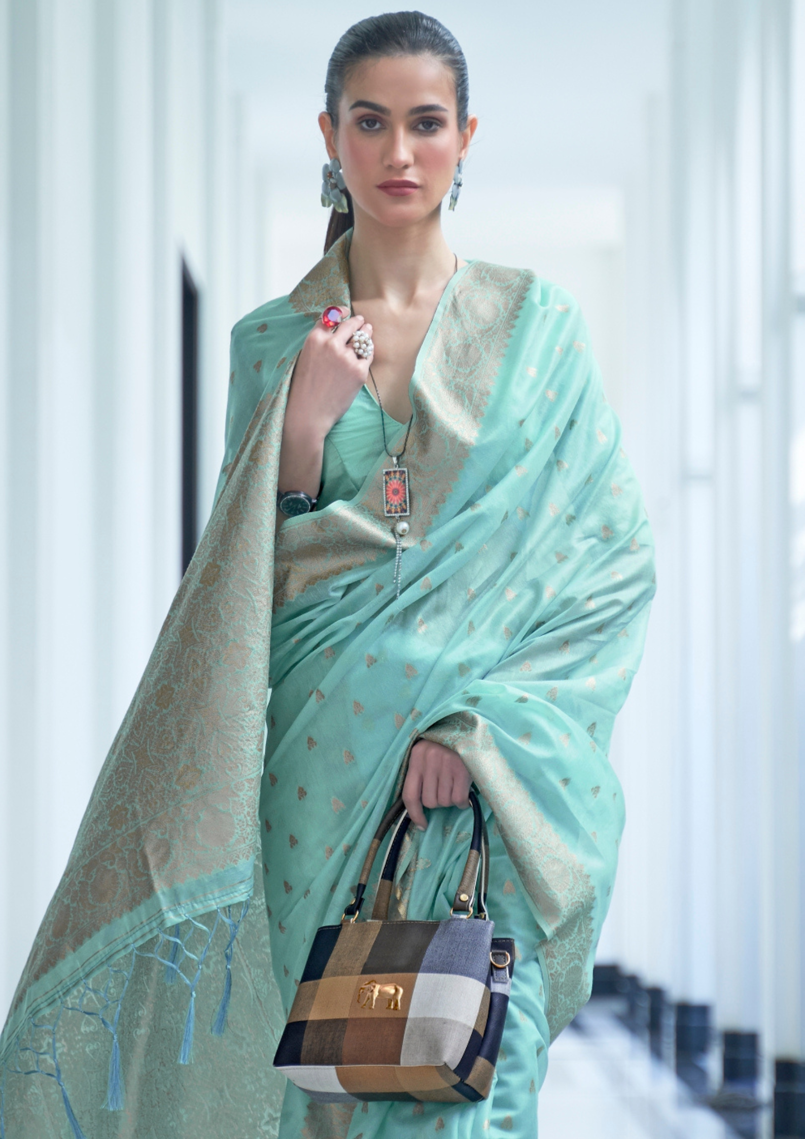 Kanjivaram PASTEL MINT GREEN MODAL MUKAISH HANDLOOM