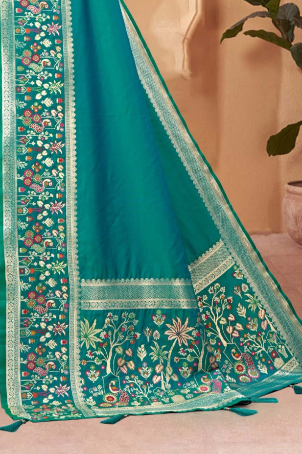 Soft Silk Premium Shade of Green Saree - SaviDurga