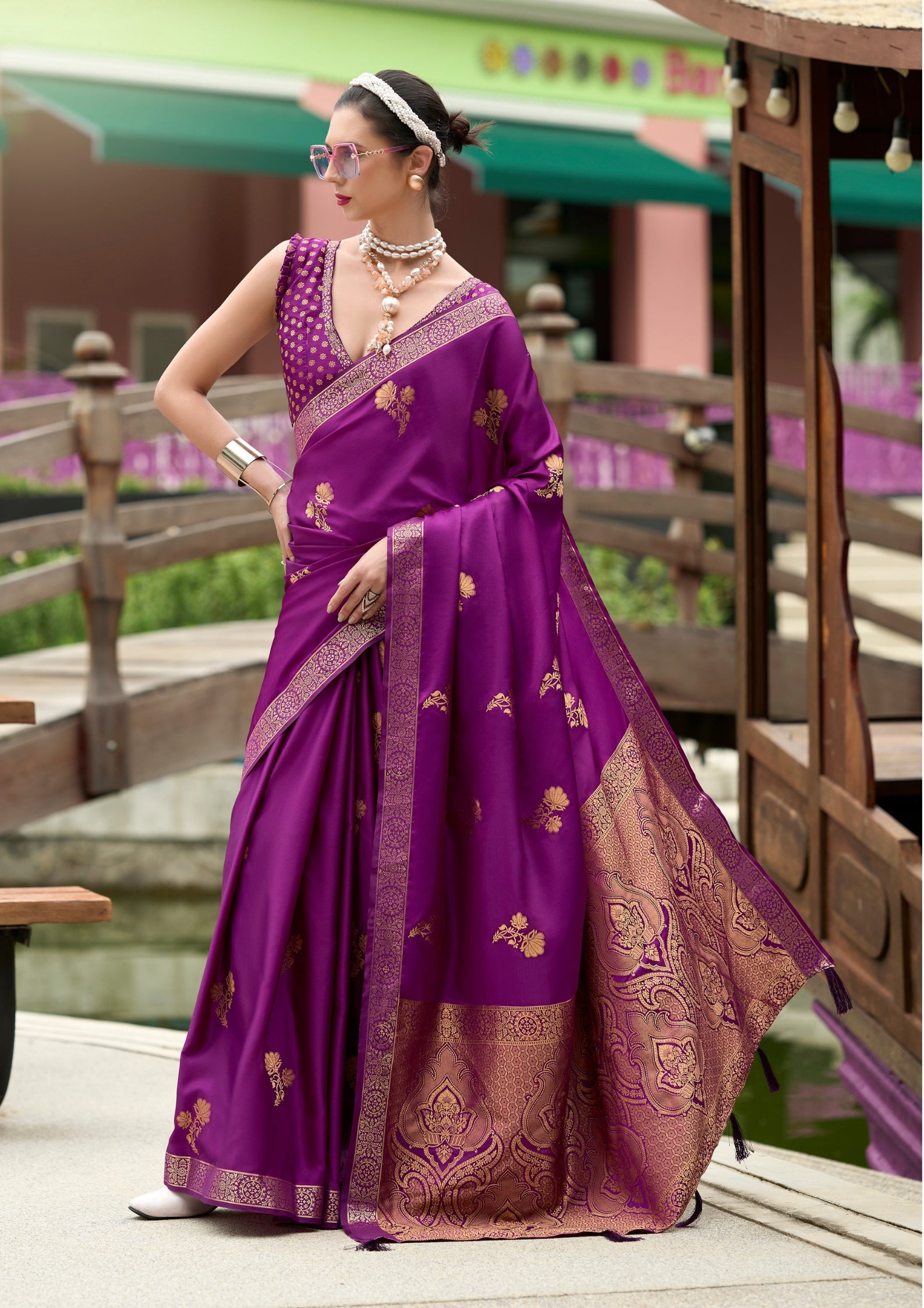 PURE SATTIN HANDWOVEN MAGENTA SAAREE WITH ZARI WEAVING