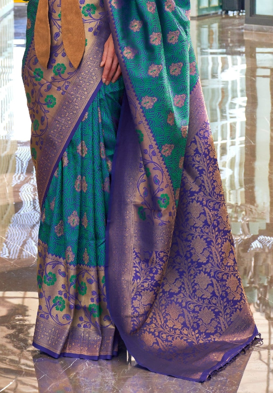Blue Self Contrast Chaap Handloom Weaving Saree