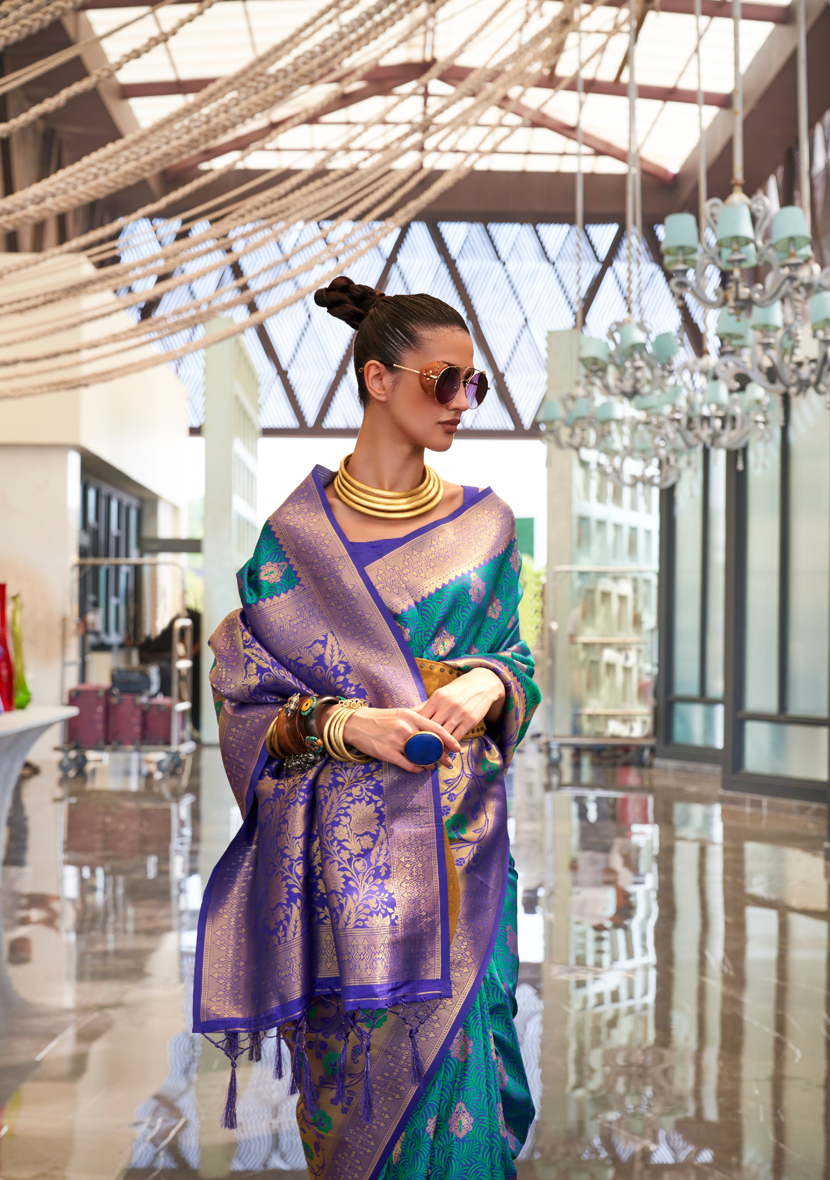 Blue Self Contrast Chaap Handloom Weaving Saree