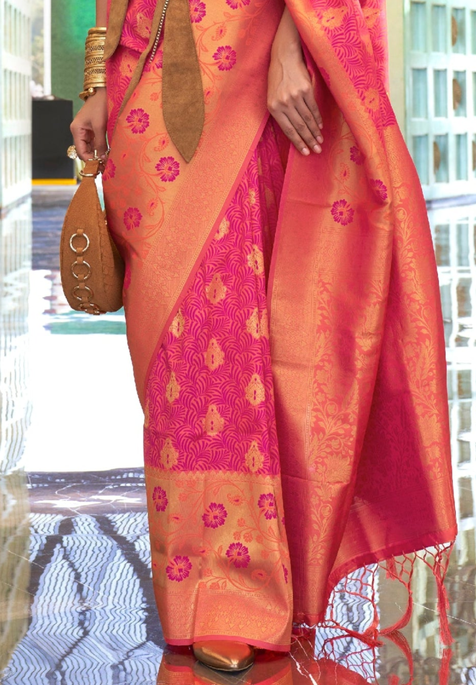 Pink Orange Self Contrast Chaap Handloom Weaving Saree