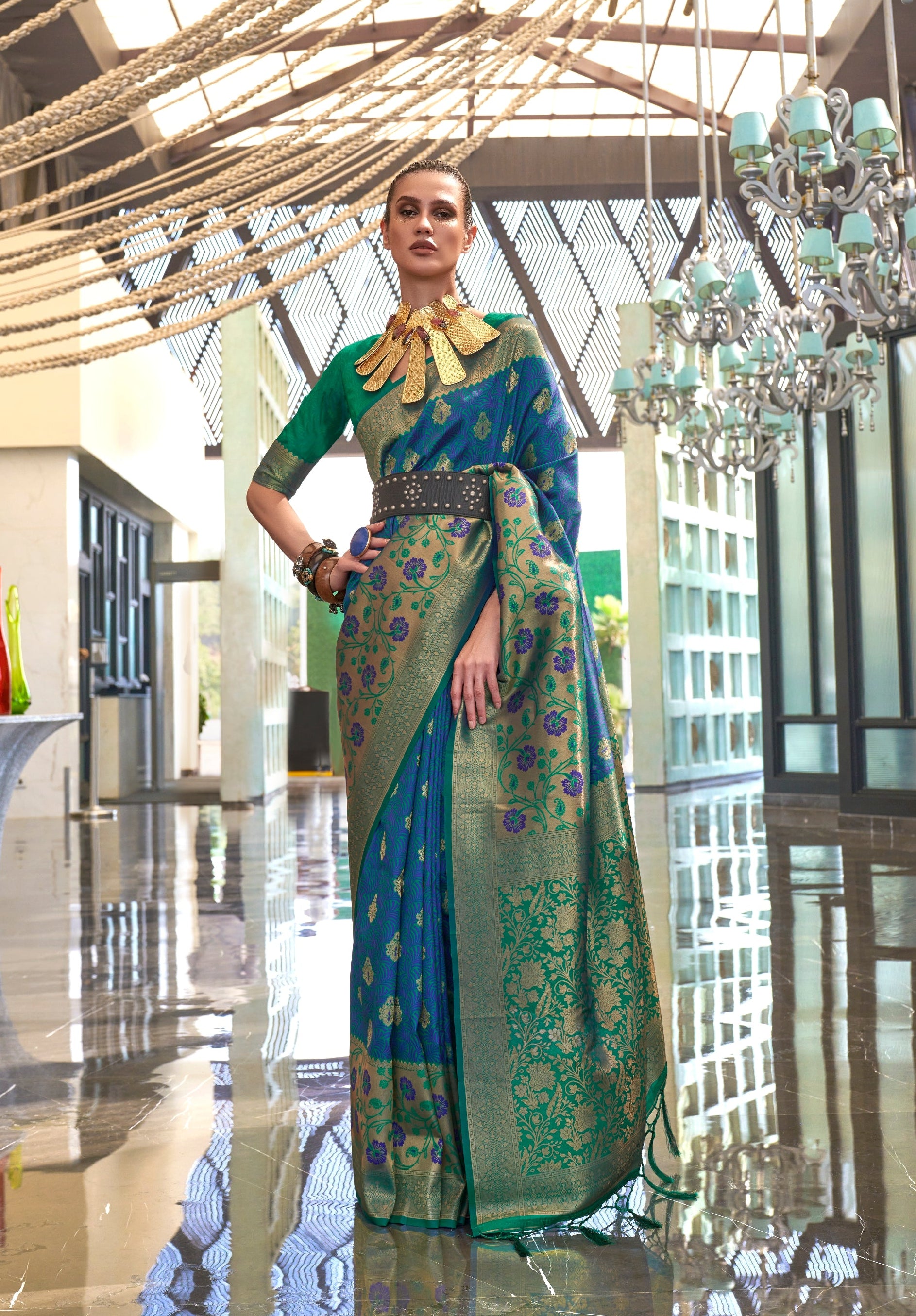 Green Blue Self Contrast Chaap Handloom Weaving Saree
