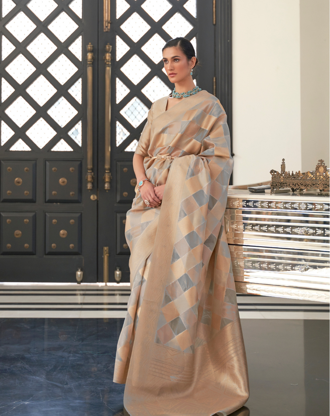Grey Lehehriya Organza woven saree