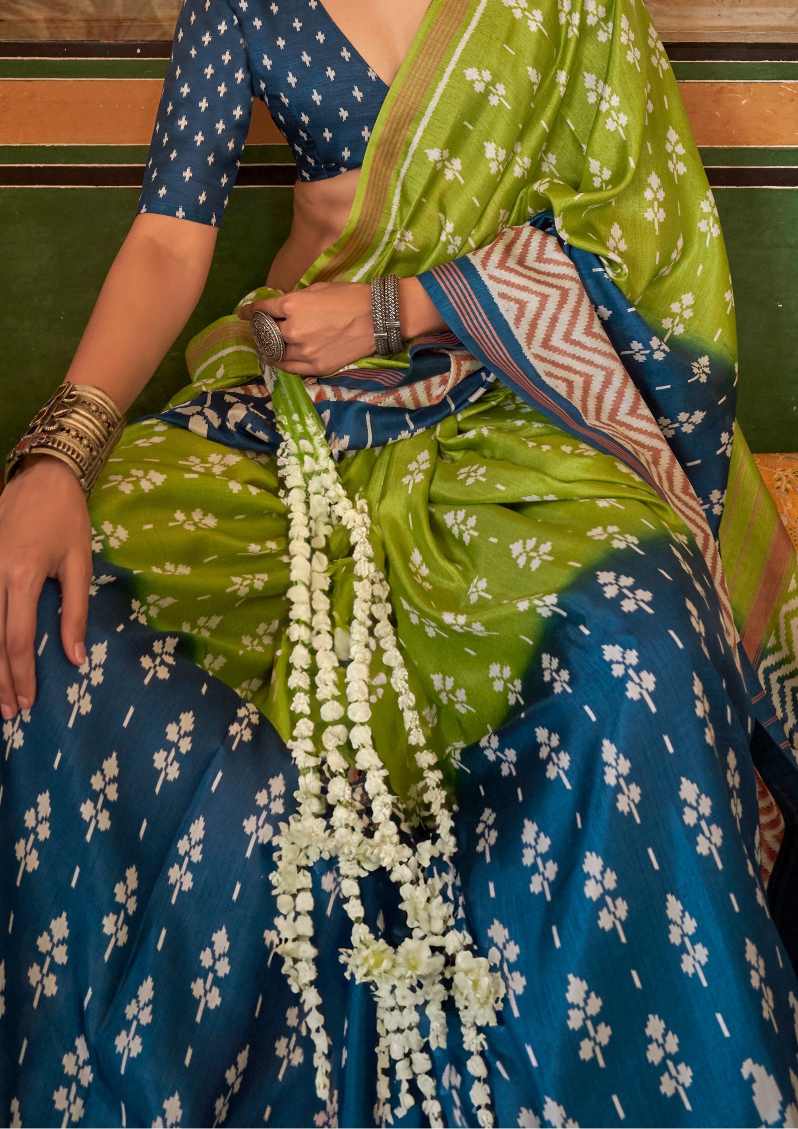 SAGE GREEN AND BLUE SILK TRADITIONAL CLASSIC DESIGN WITH AQUA FINISH