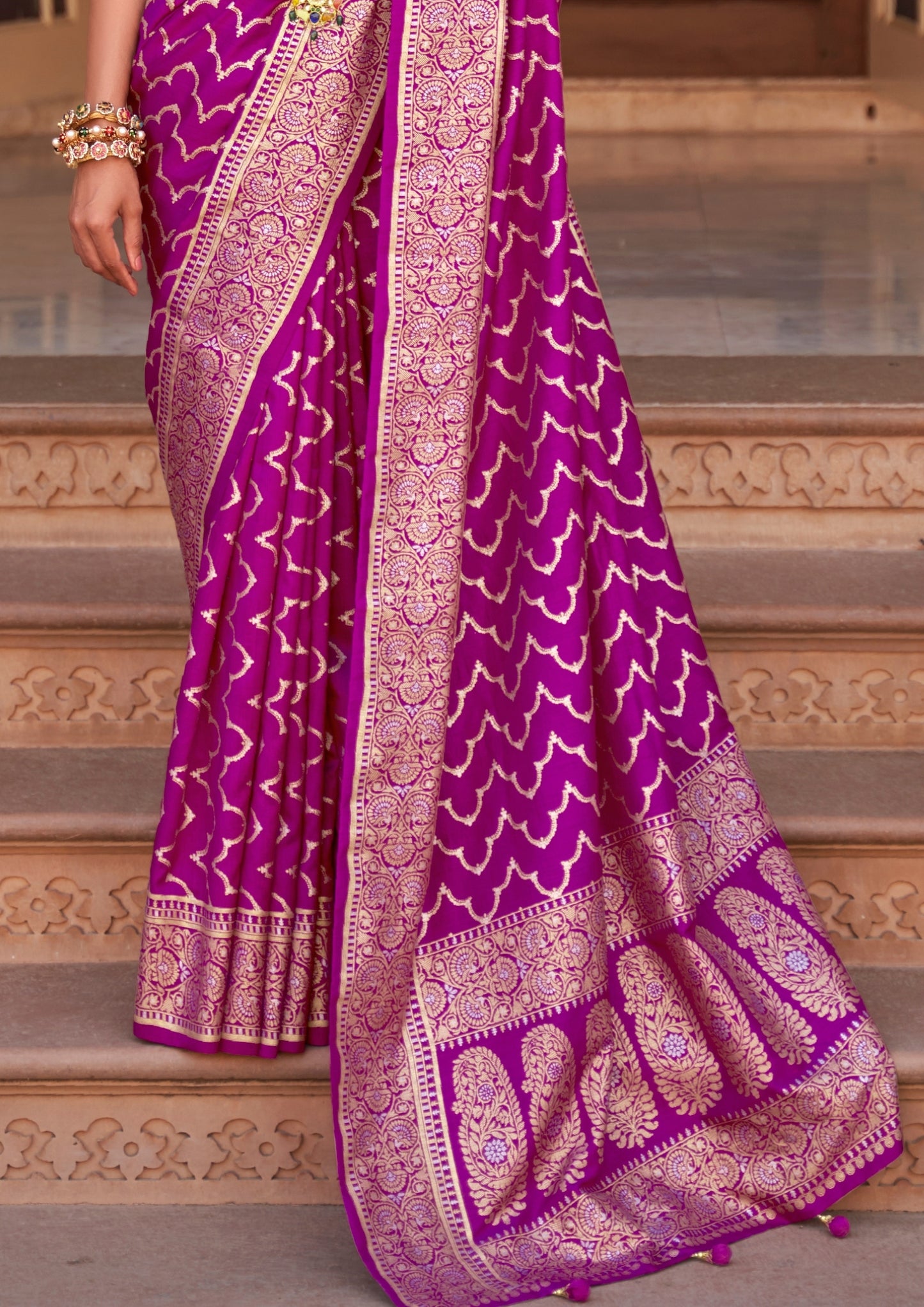 Banarasi Magenta Silk Blend Ethnic Motif Paisley Zari