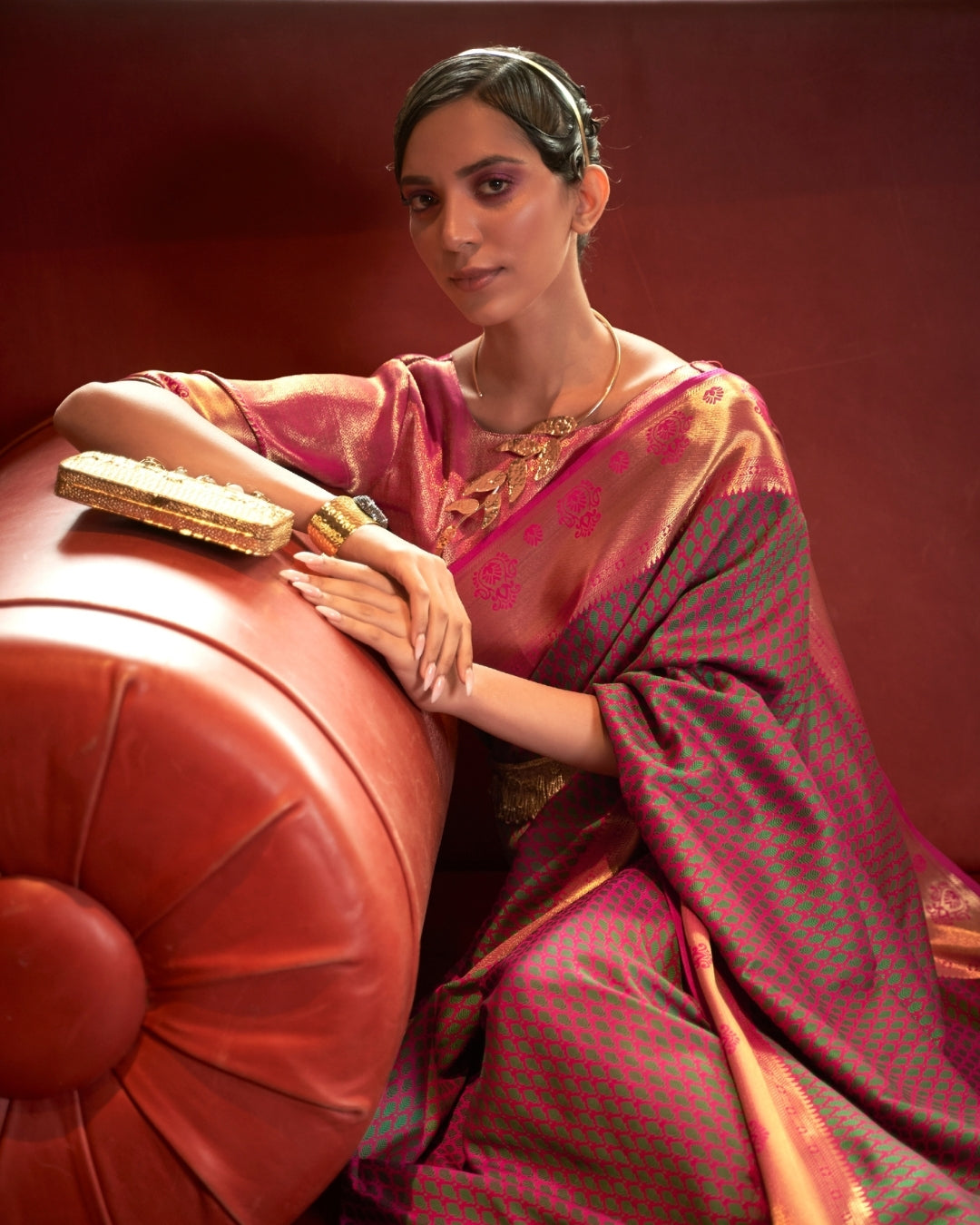 Pink  Self contrasting Handloom woven saree