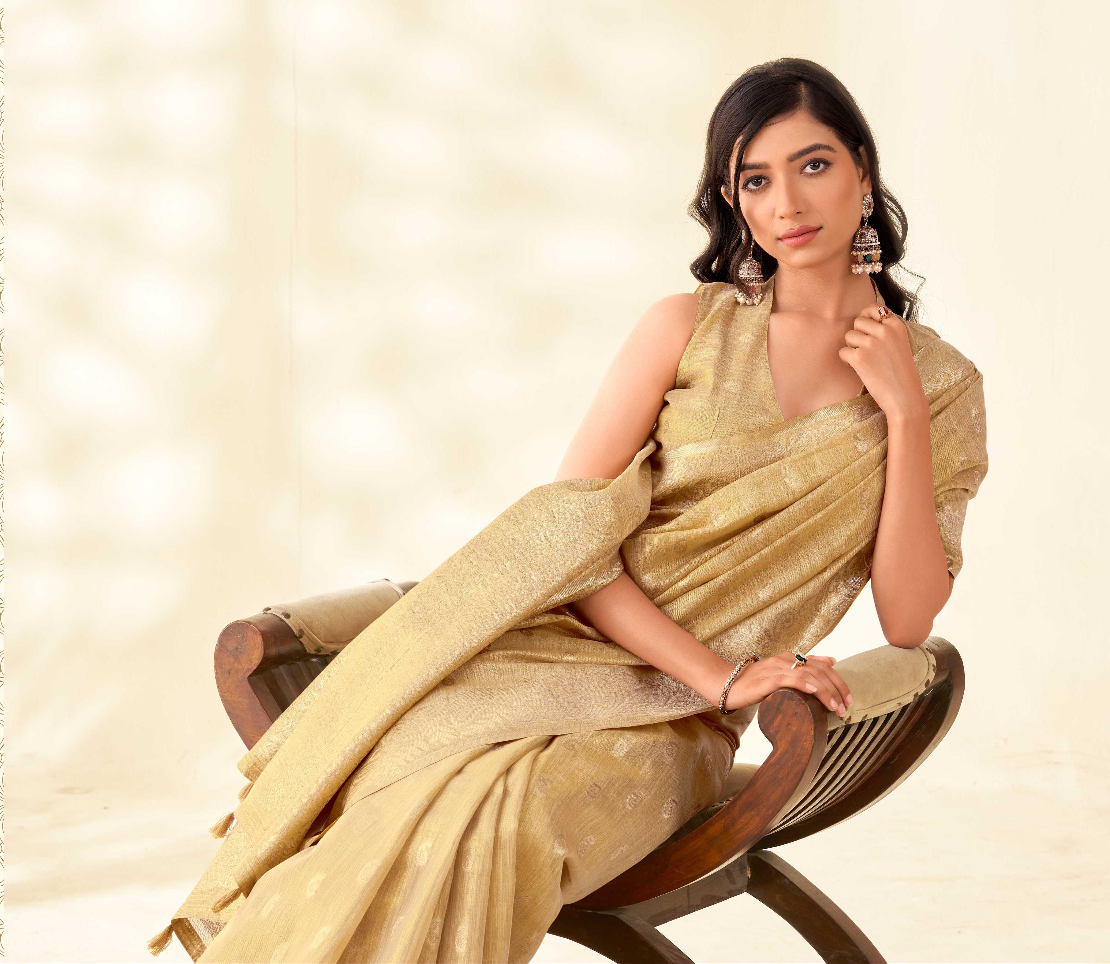 Gold Tissue Linen banarasi Saree with Ambi Butti Pattern