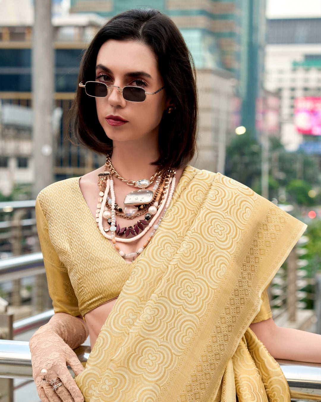 Gold Buttery Silk Saree in Kanjivaram Pattern Weaving