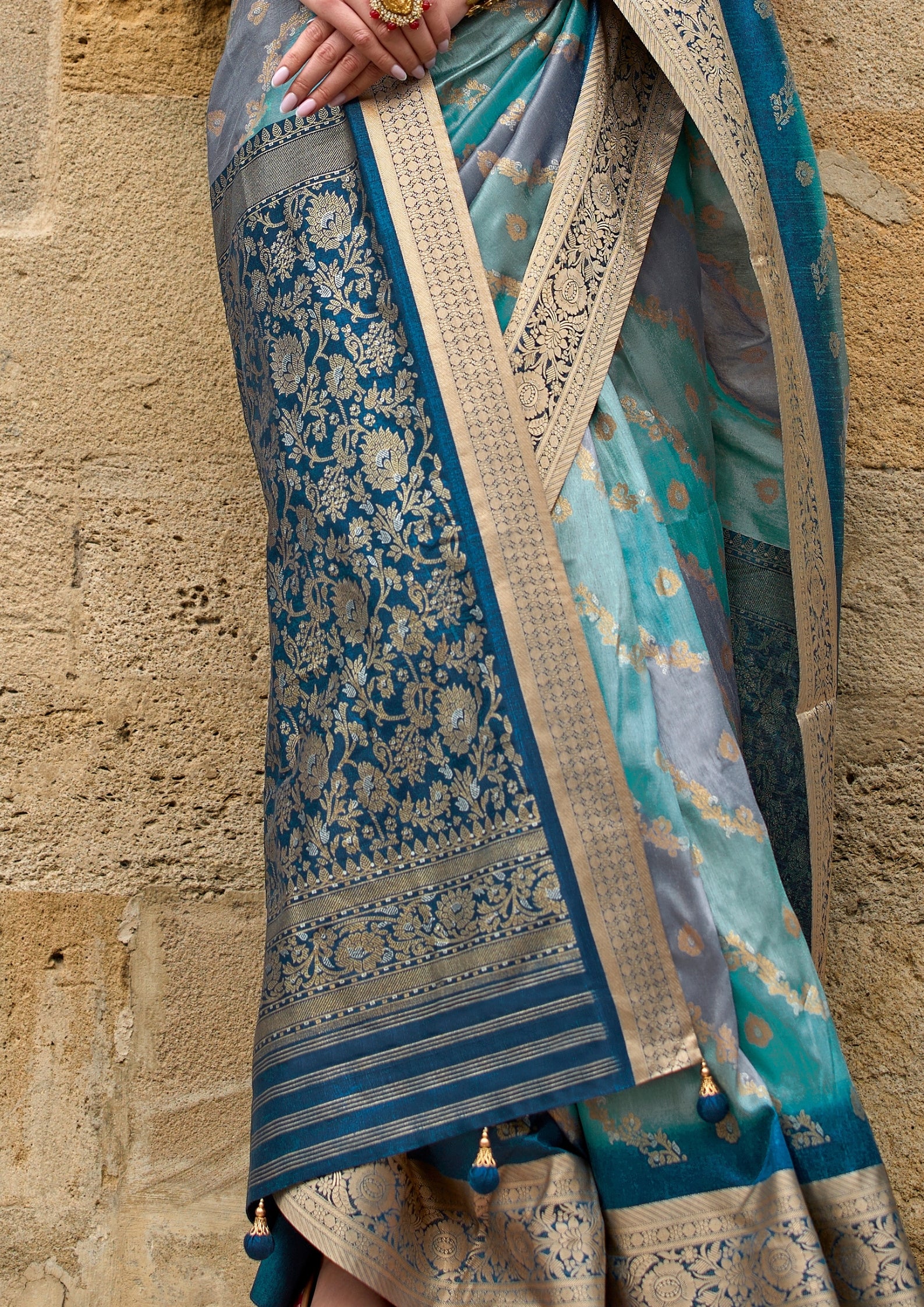 MIDNIGHT BLUE V.P.SILK WITH AQUA FINISH