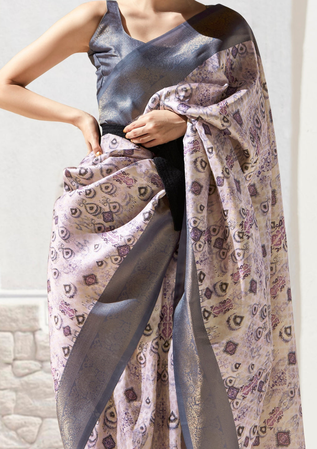 Rusty Pink Saree With Printed Zari Border