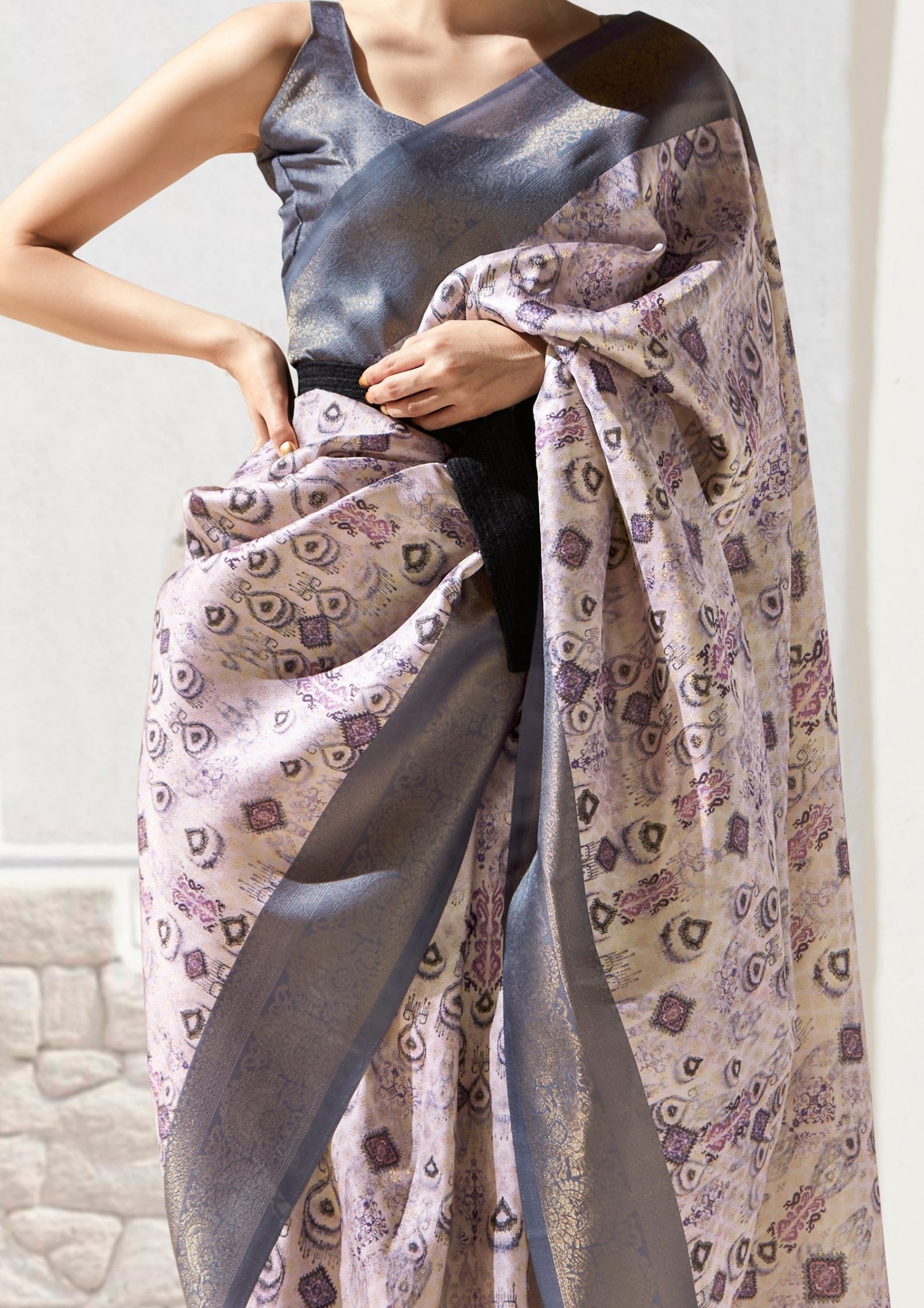 Rusty Pink Saree With Printed Zari Border