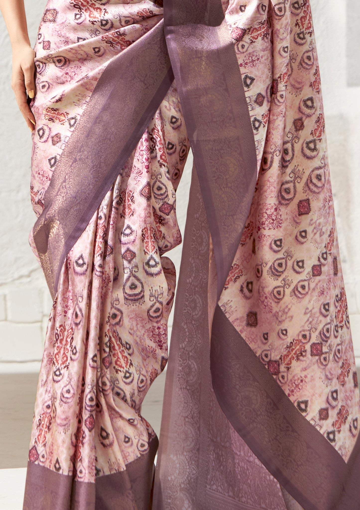 Rose Gold Saree With Printed Zari Border