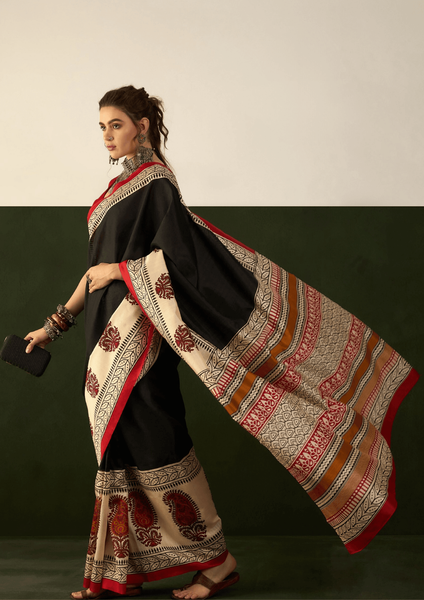 Bhagalpuri Silk Black with Beige Borders Bhagalpuri Saree - SaviDurga