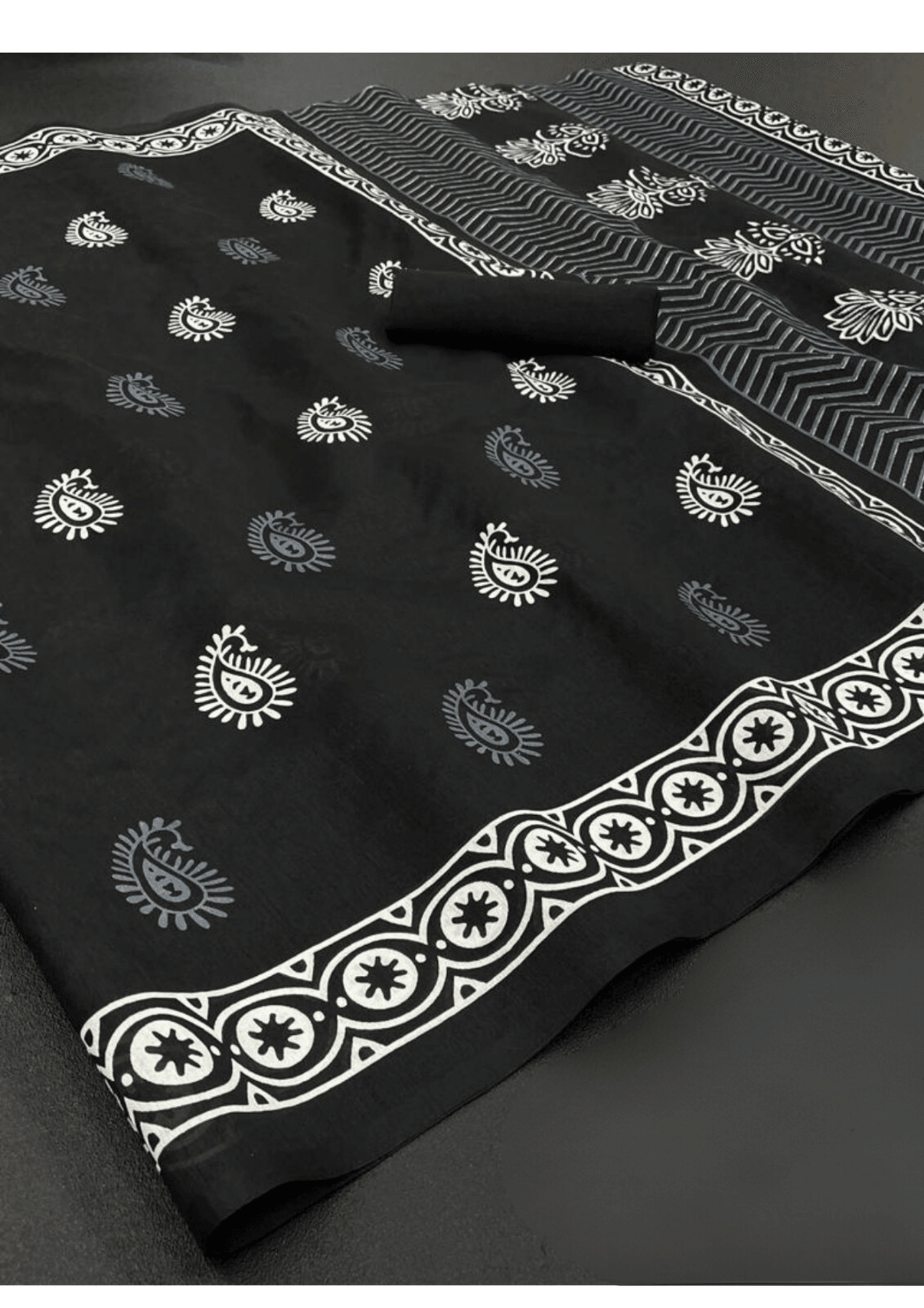 Saree Classic Black and White Printed Saree - SaviDurga