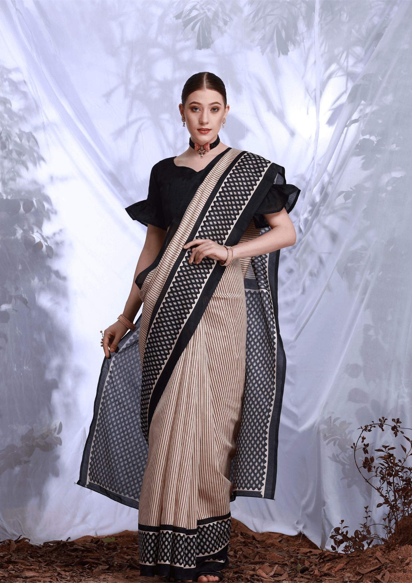 Saree Elegant Black and Beige Saree - SaviDurga