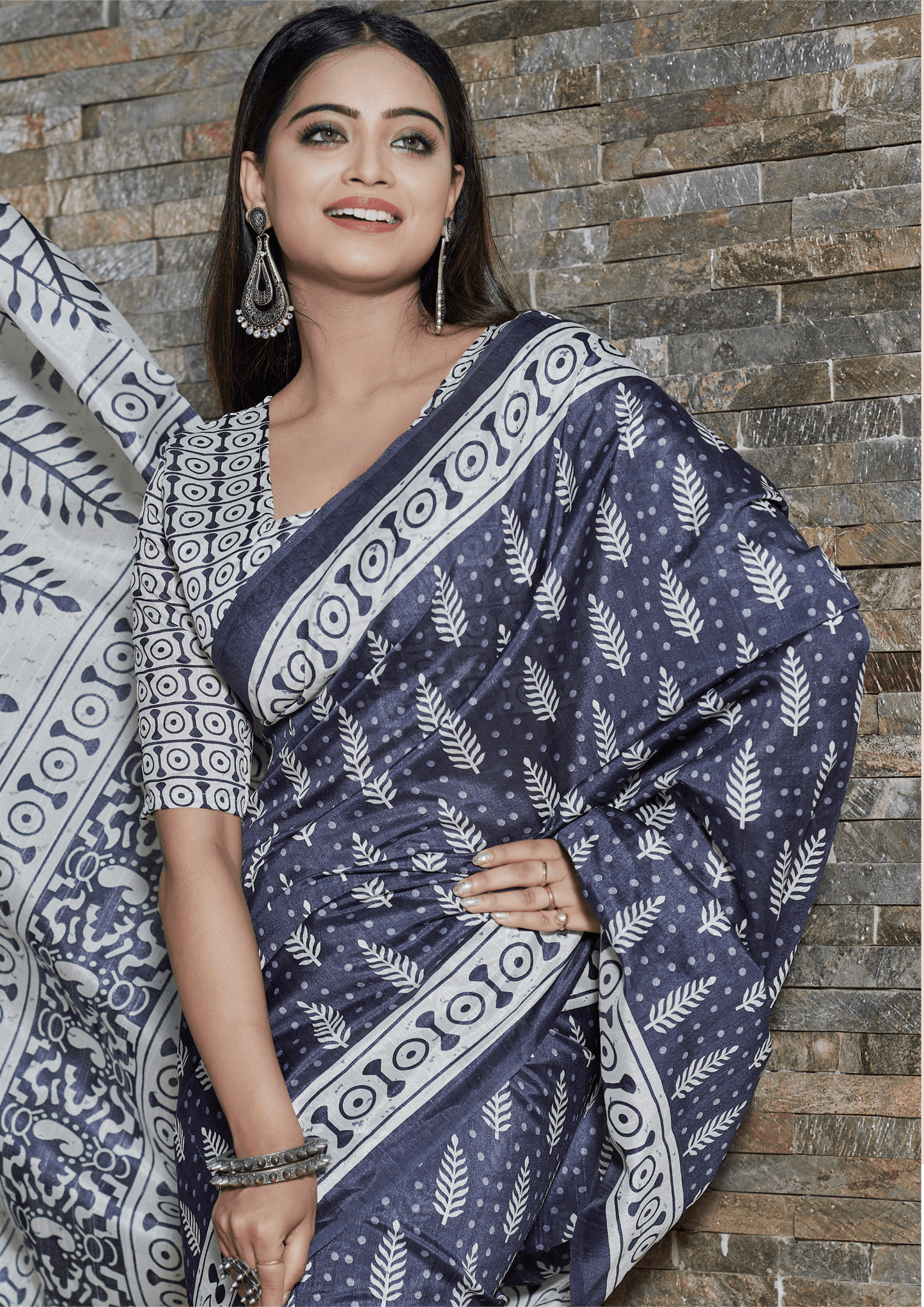 Saree Exqusite Slate Blue Leaves Printed Saree - SaviDurga