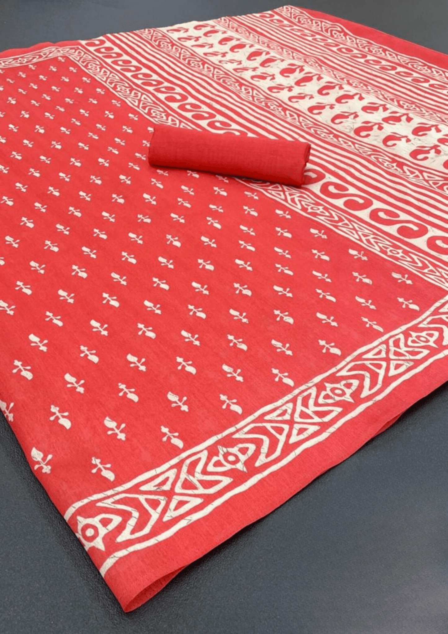 Saree Glamorous Bright Red Printed Saree - SaviDurga