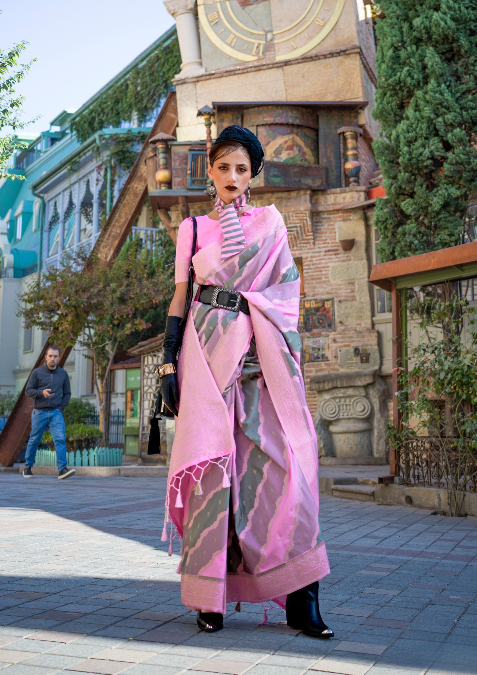 Pink Rangkaat Handwoven soft silk Saree
