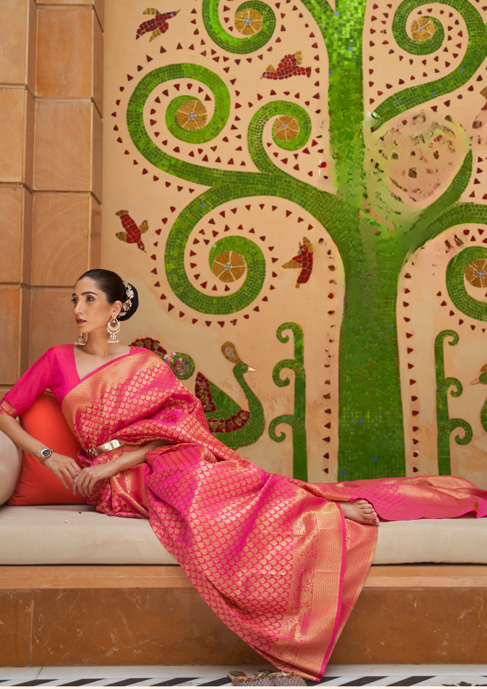 Elegant Pink Silk Handloom weaving saree