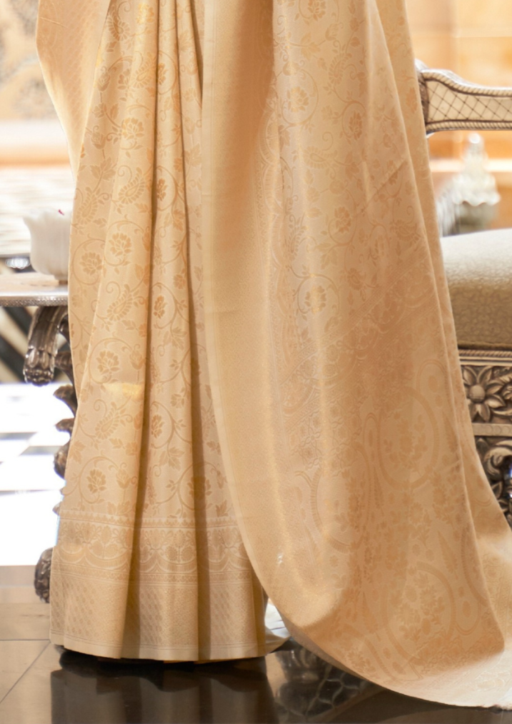 Elegant Gold Silk Handloom weaving saree