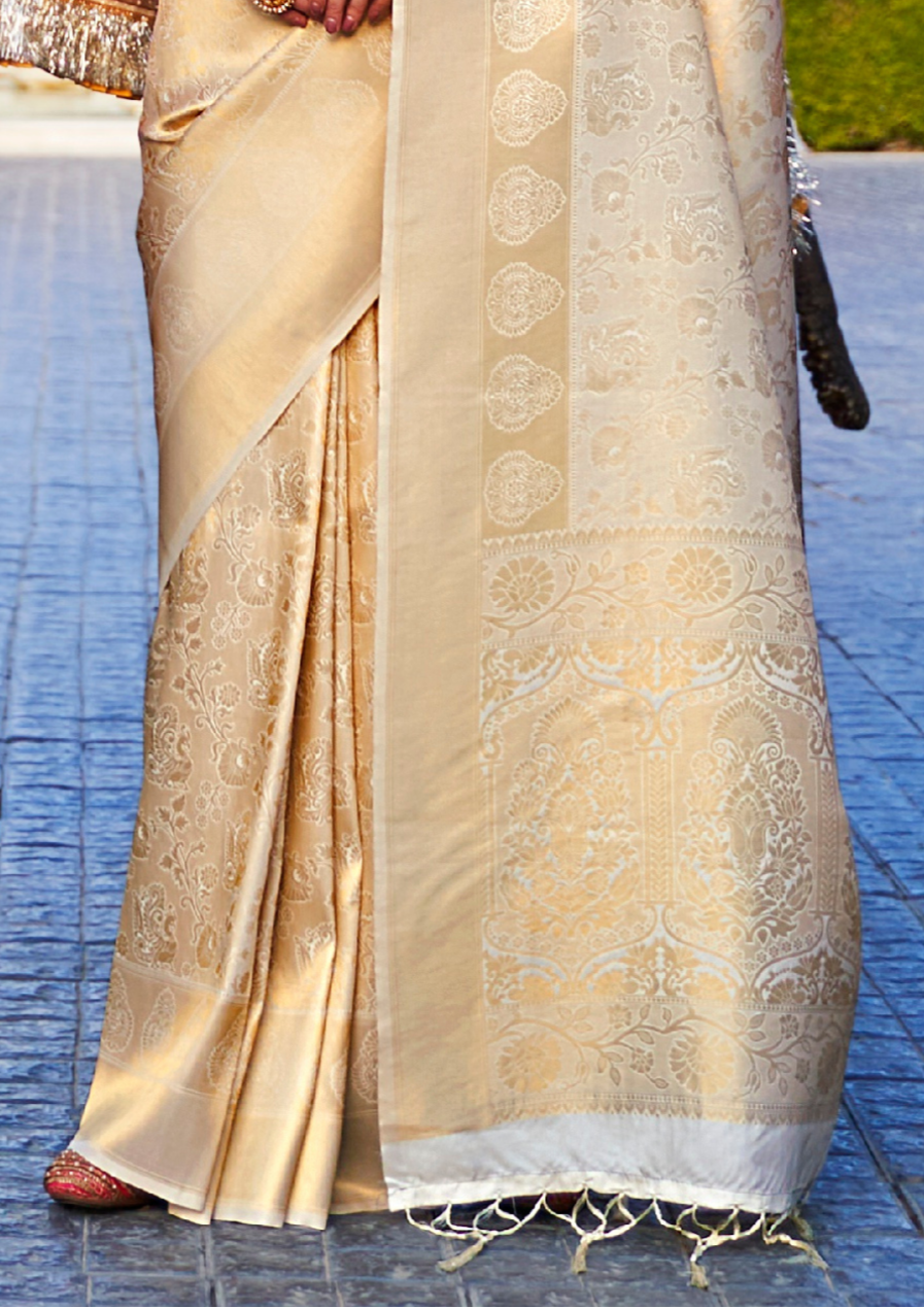 Gold Silk Handloom weaving saree