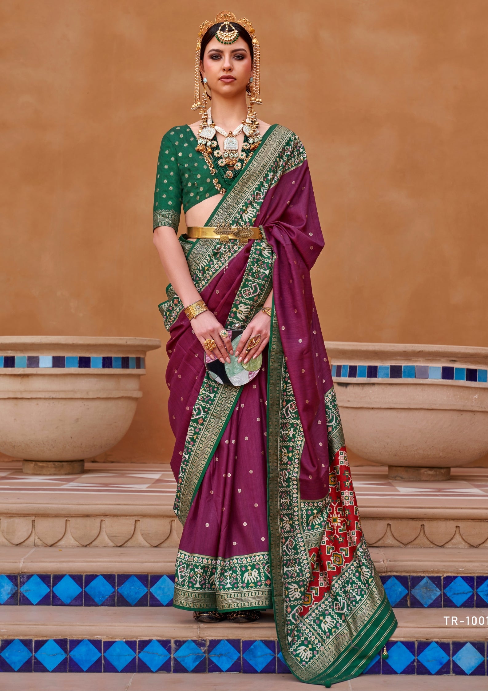 Pure Patola Silk Contrast Border Magenta Saree