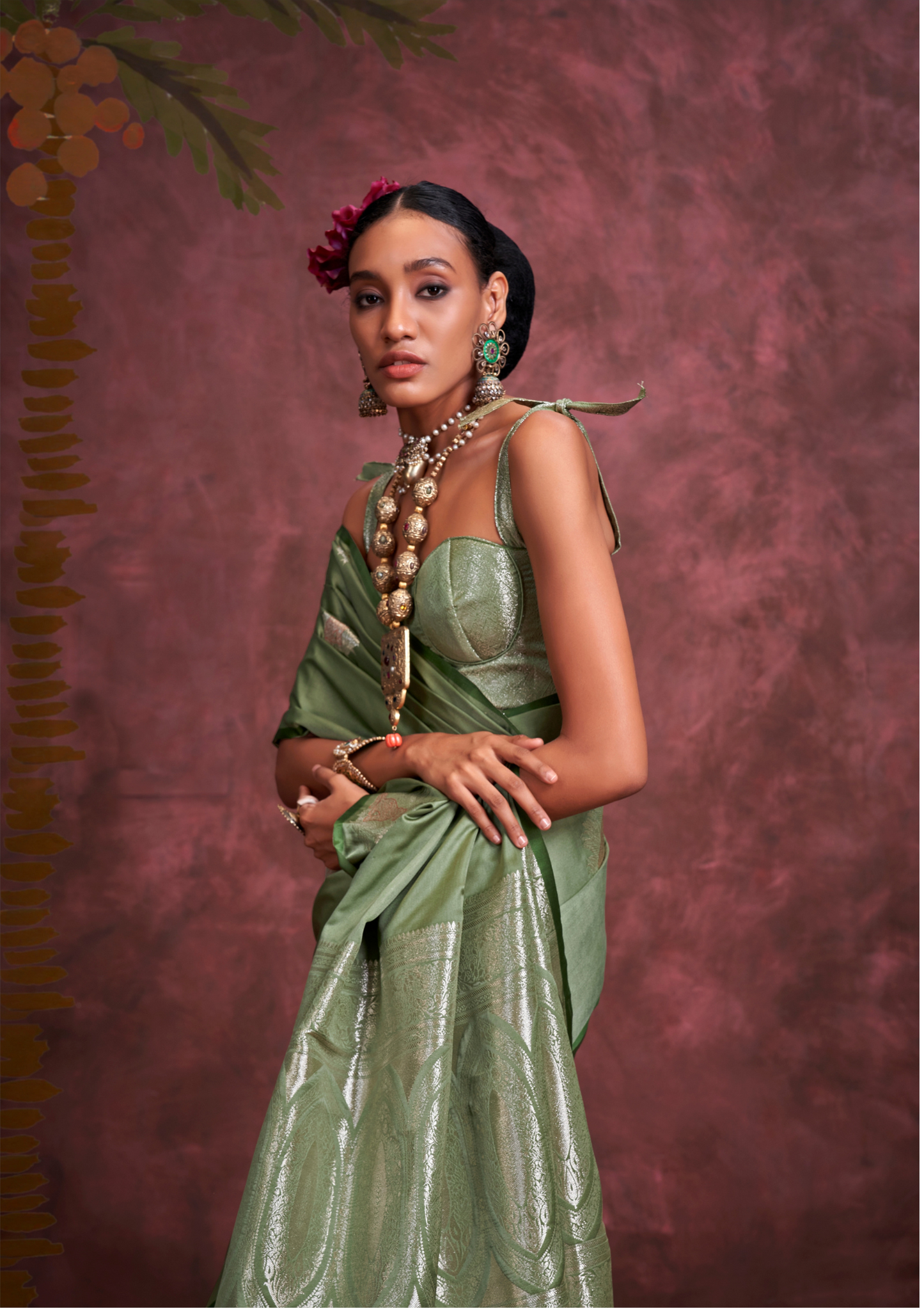 GREEN-TONE TO TONE SATIN  - HANDLOOM WEAVING - BANARASI ZARI