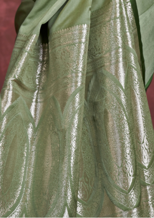 GREEN-TONE TO TONE SATIN  - HANDLOOM WEAVING - BANARASI ZARI