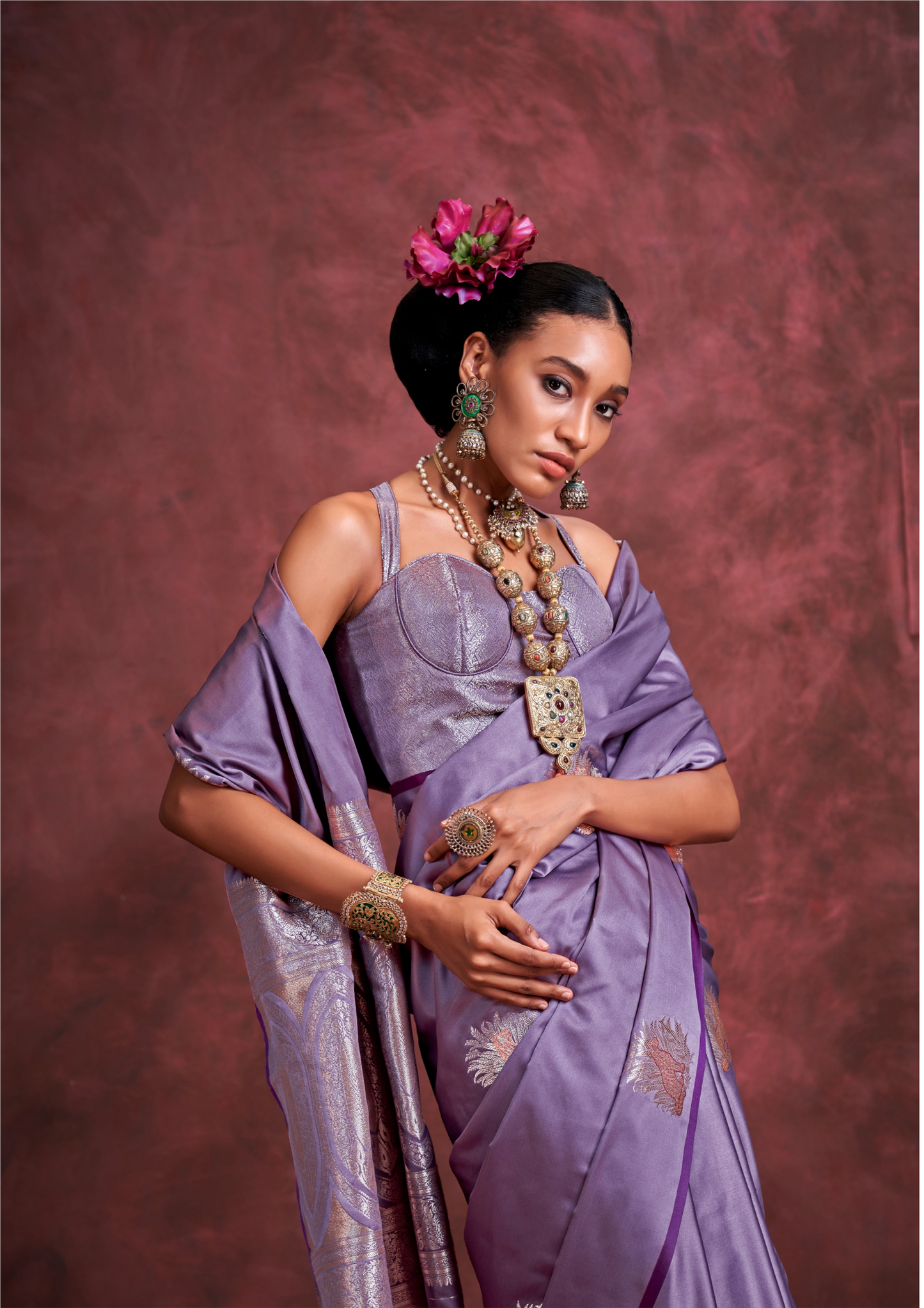 PURPLE-TONE TO TONE SATIN  - HANDLOOM WEAVING - BANARASI ZARI