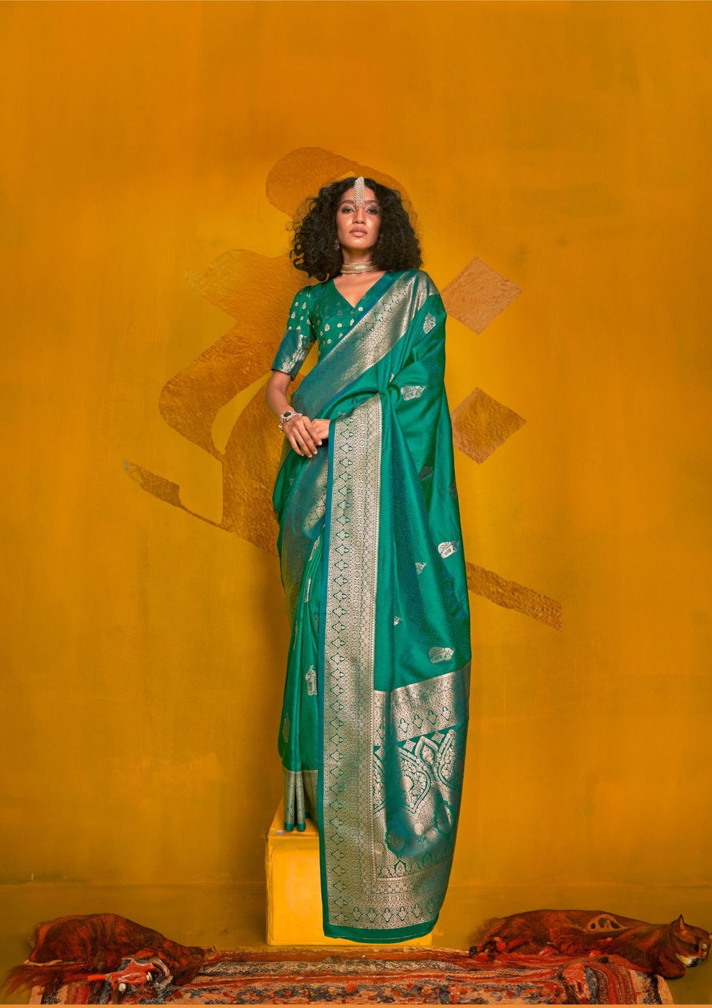 GREEN-TWO TONE HANDLOOM WEAVING SILK