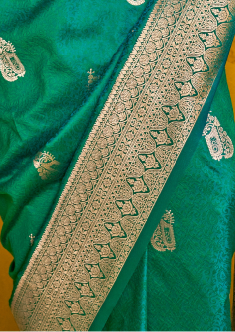 GREEN-TWO TONE HANDLOOM WEAVING SILK