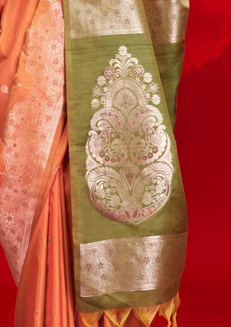 ORANGE SILK - HANDLOOM WEAVING - CONTRAST IKKAT PALLU