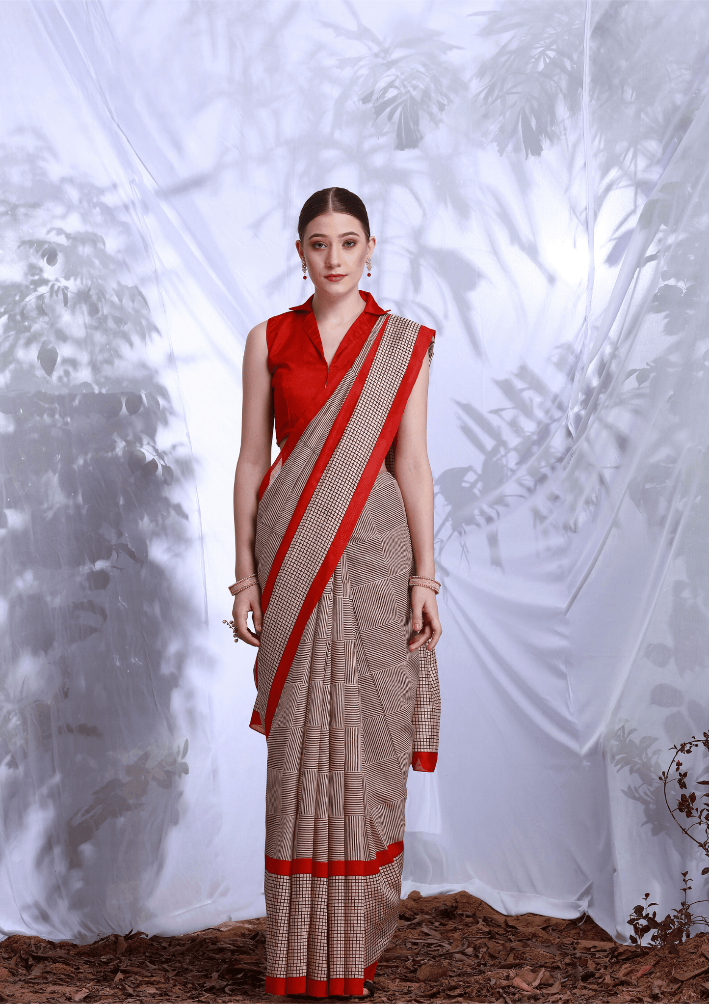 Saree Red and Beige Checkered Saree - SaviDurga