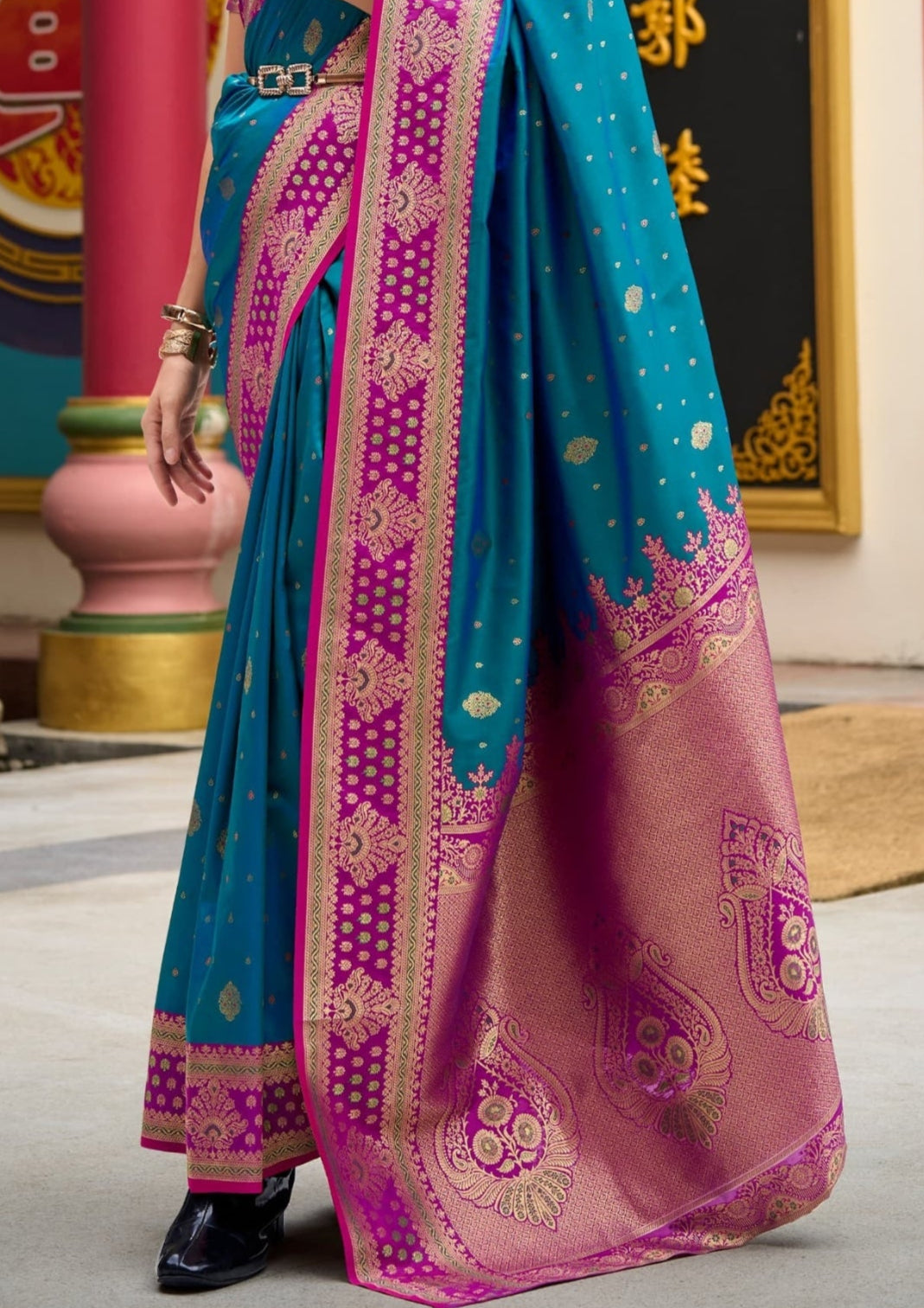 Kanjivaram Tissue Silk  Exotic Zari Work Pink Border Royal Blue Saree