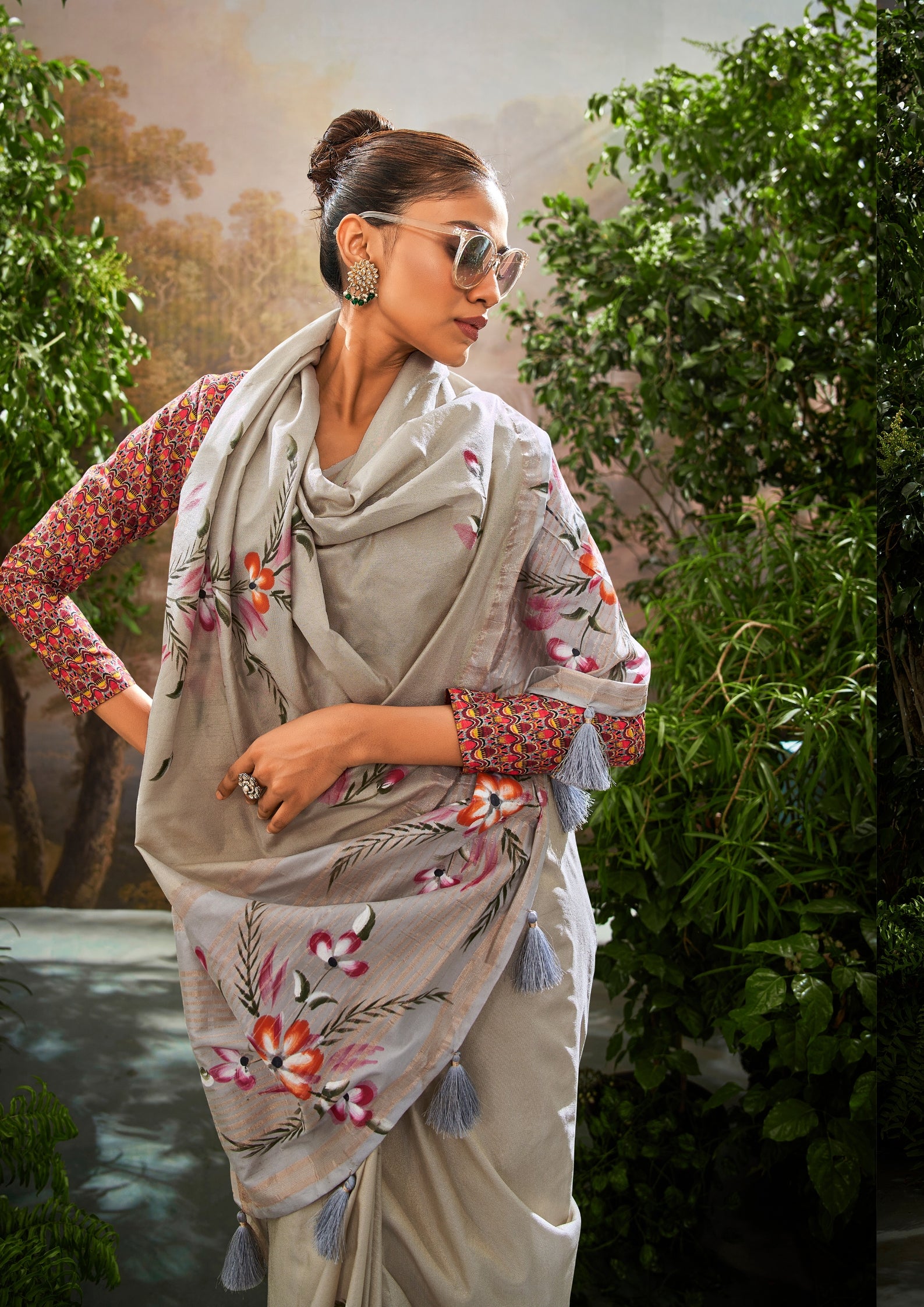 Linen Tissue Floral Hand Print Kalamkari Blouse Off White Saree